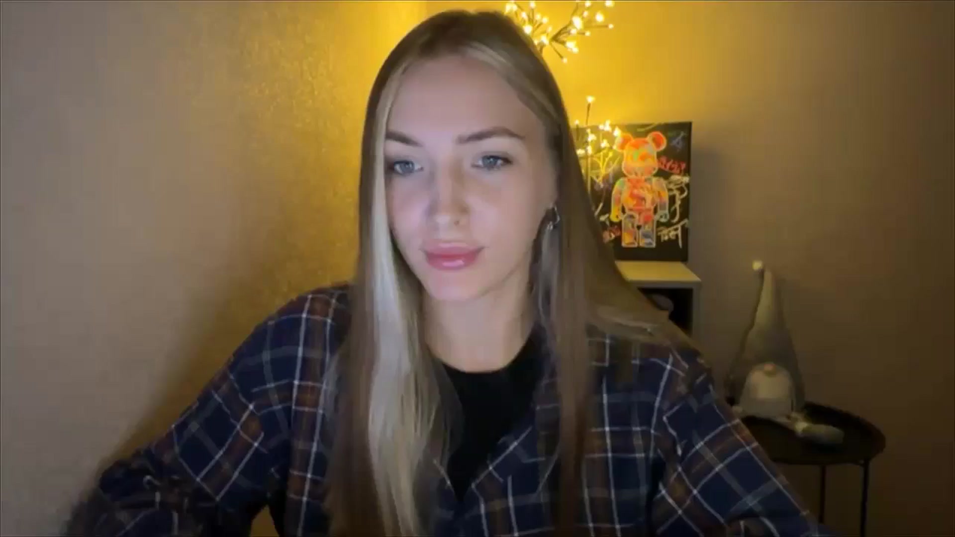 Gallery image thumbnail from My_Diana's myfreecams stream on, 09/29/2024, 22:05 image 14 of 20