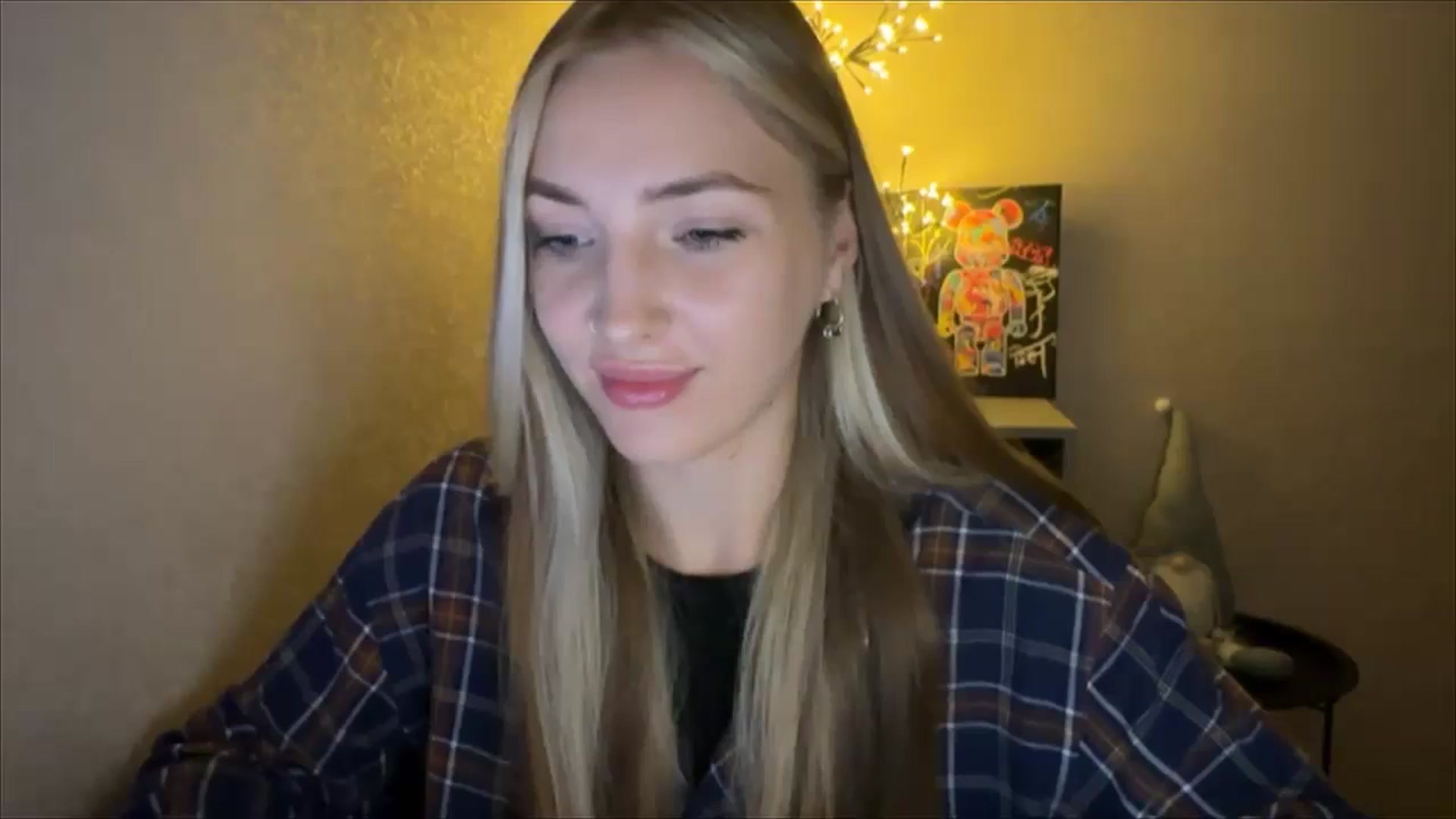 Gallery image thumbnail from My_Diana's myfreecams stream on, 09/29/2024, 22:05 image 16 of 20