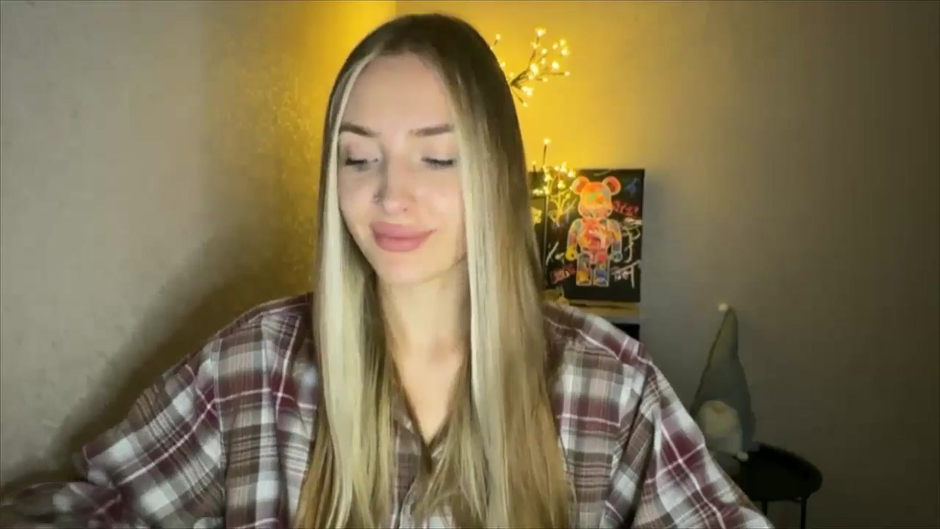 Gallery image thumbnail from My_Diana's myfreecams stream on, 10/03/2024, 19:50 image 17 of 20
