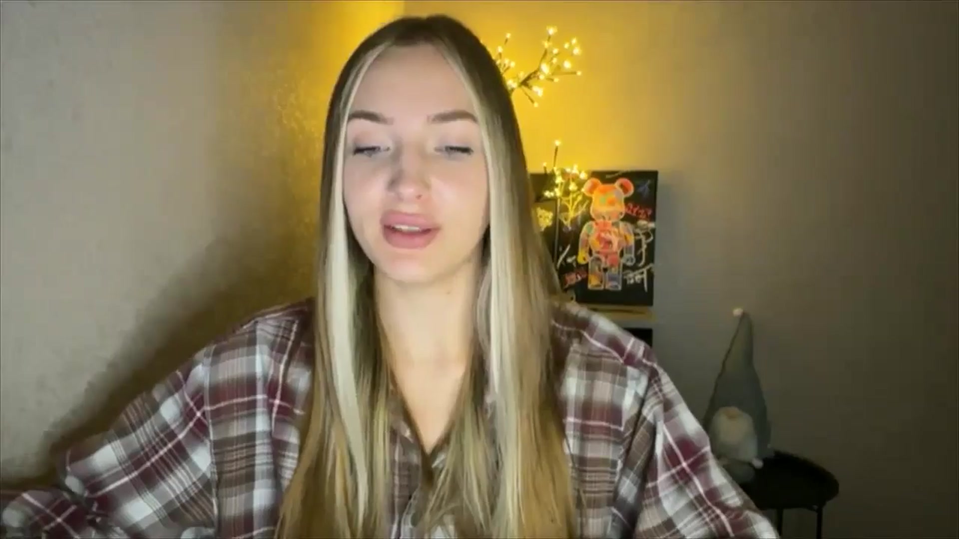 Gallery image thumbnail from My_Diana's myfreecams stream on, 10/03/2024, 19:50 image 18 of 20