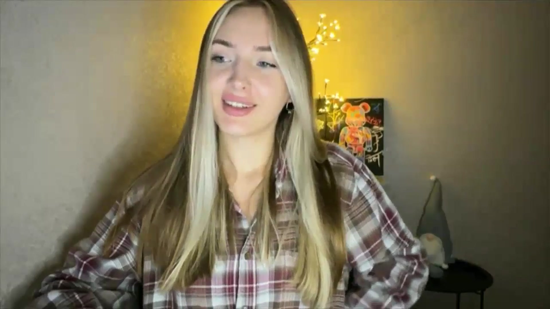 Gallery image thumbnail from My_Diana's myfreecams stream on, 10/03/2024, 20:34 image 12 of 20