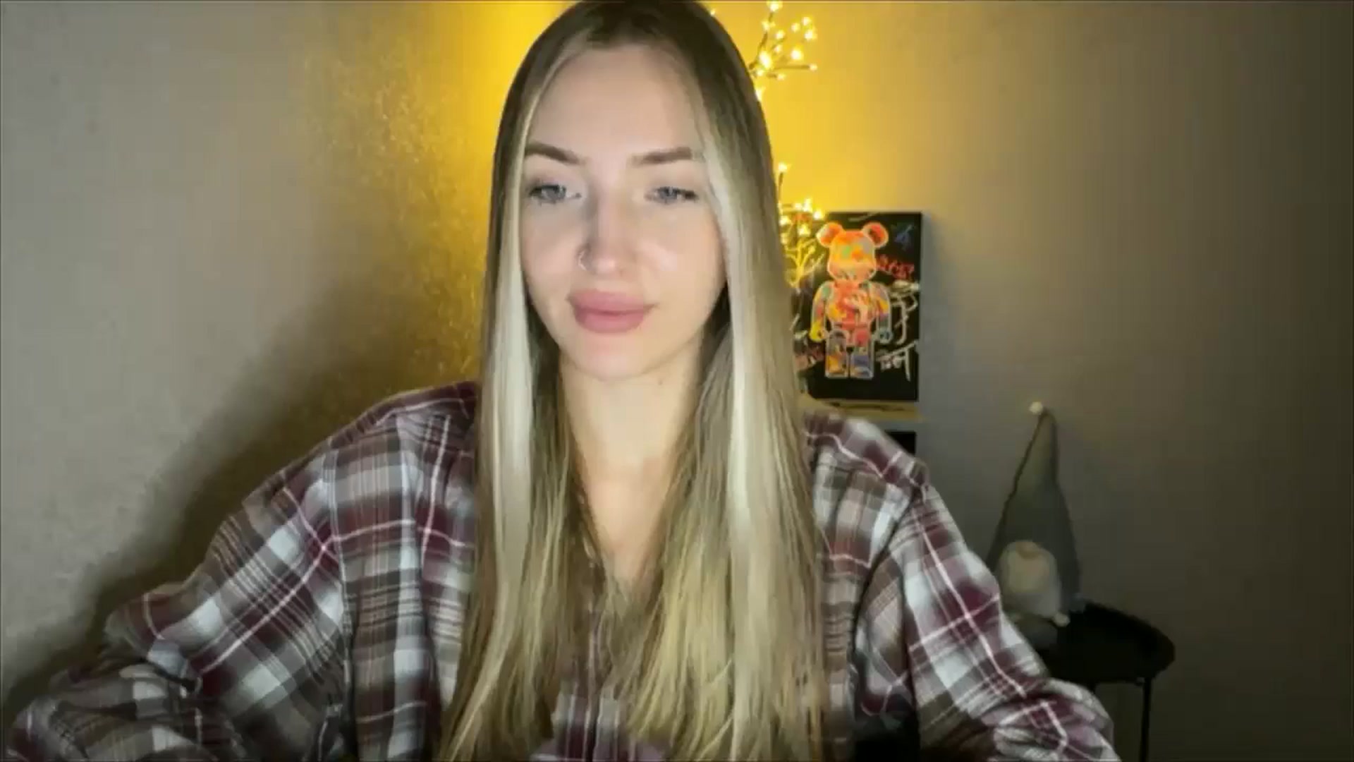 Gallery image thumbnail from My_Diana's myfreecams stream on, 10/03/2024, 20:34 image 2 of 20
