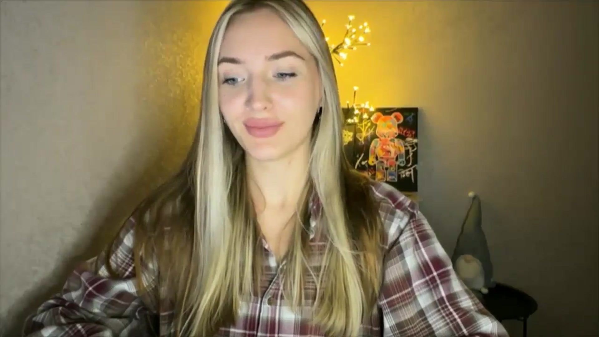 Gallery image thumbnail from My_Diana's myfreecams stream on, 10/03/2024, 20:34 image 11 of 20