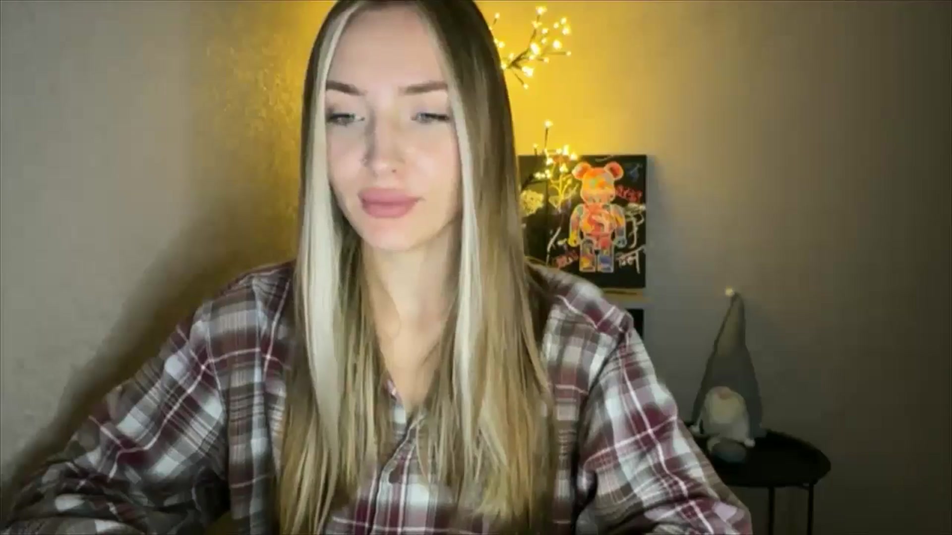 Gallery image thumbnail from My_Diana's myfreecams stream on, 10/03/2024, 20:34 image 18 of 20