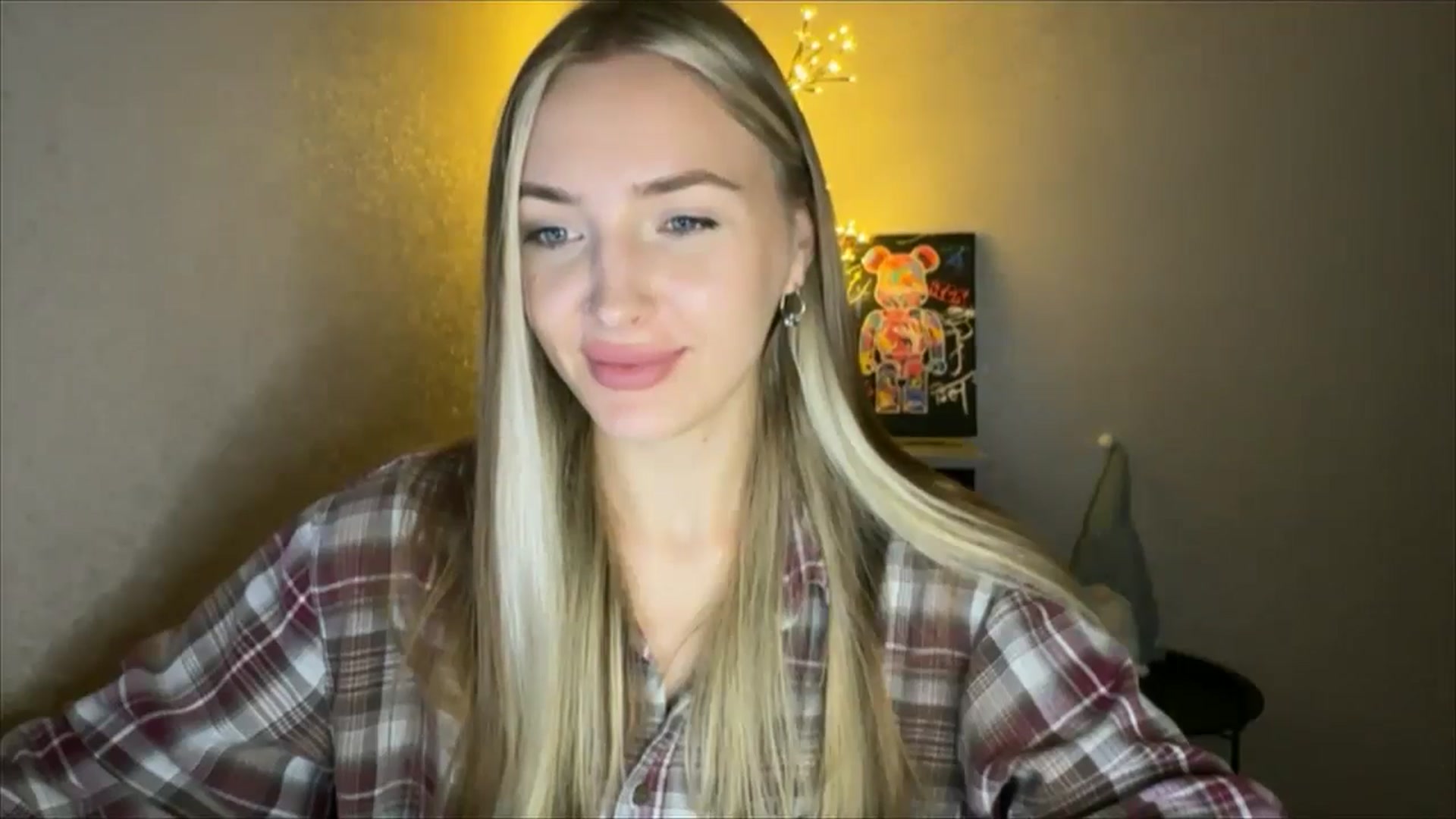 Gallery image thumbnail from My_Diana's myfreecams stream on, 10/03/2024, 21:27 image 2 of 20