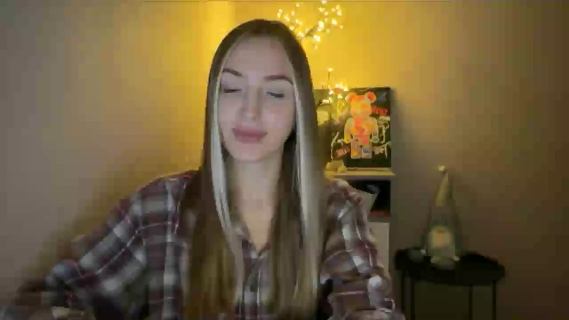 Gallery image thumbnail from My_Diana's myfreecams stream on, 10/03/2024, 22:34 image 20 of 20