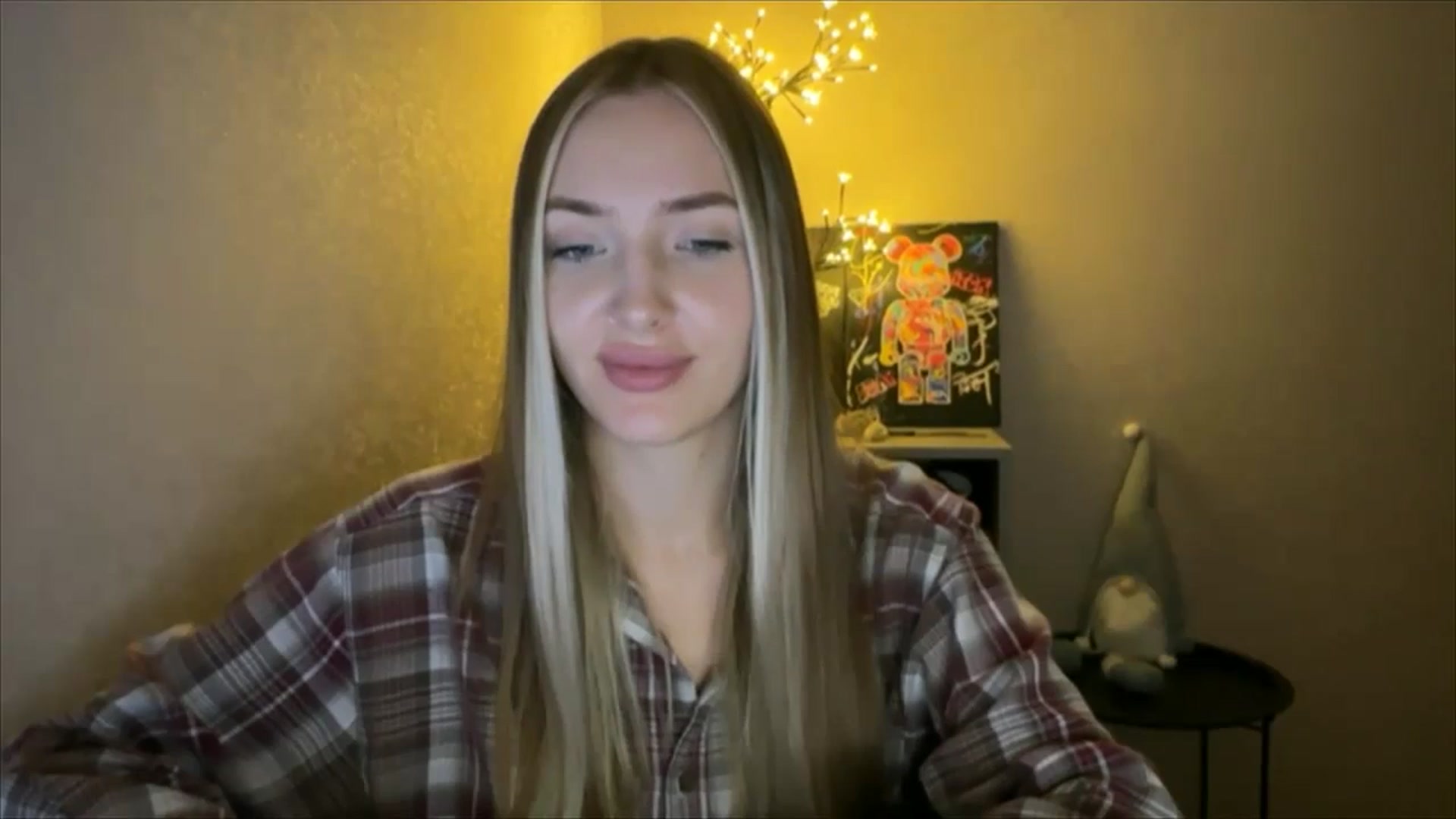 Gallery image thumbnail from My_Diana's myfreecams stream on, 10/03/2024, 22:34 image 5 of 20