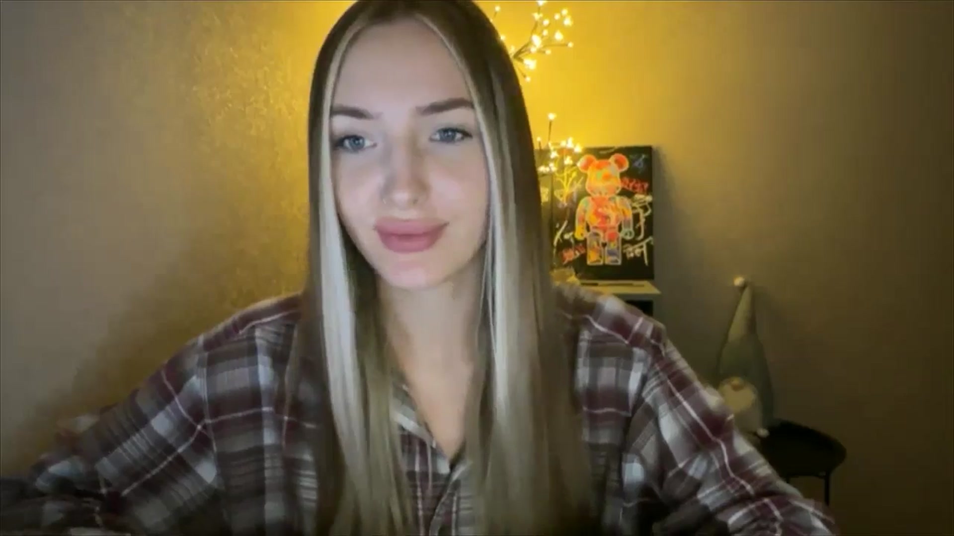 Gallery image thumbnail from My_Diana's myfreecams stream on, 10/03/2024, 22:34 image 7 of 20