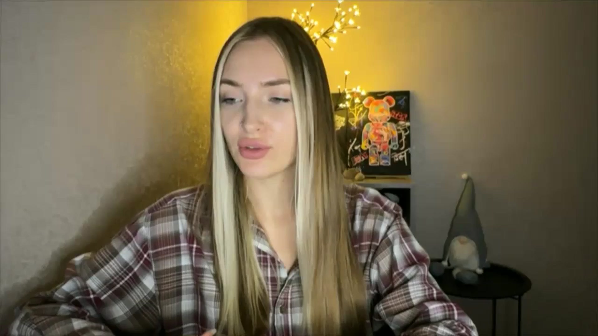 Gallery image thumbnail from My_Diana's myfreecams stream on, 10/03/2024, 22:34 image 1 of 20