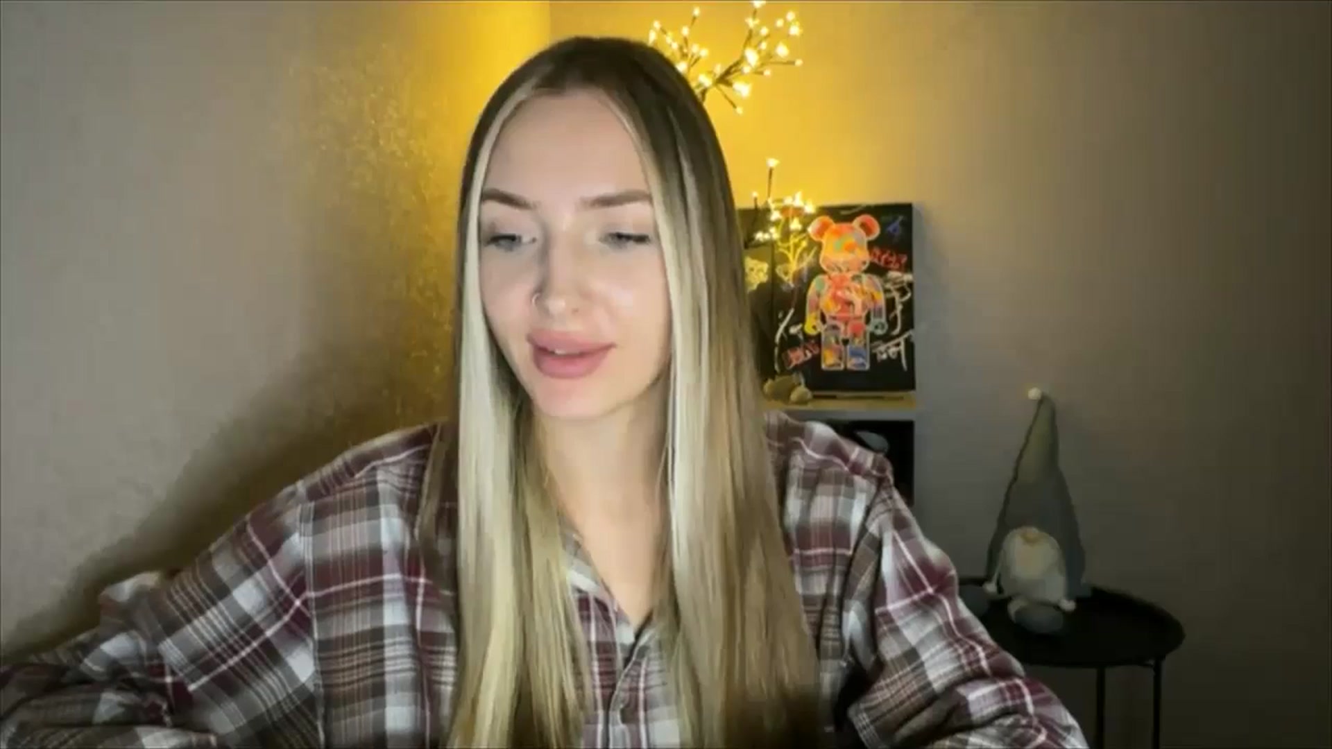 Gallery image thumbnail from My_Diana's myfreecams stream on, 10/03/2024, 22:34 image 2 of 20