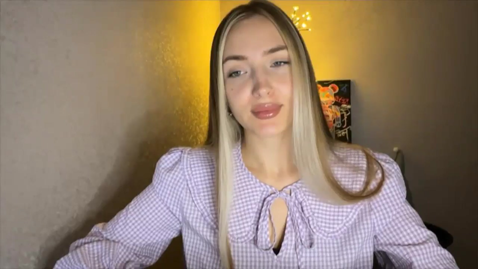 Gallery image thumbnail from My_Diana's myfreecams stream on, 10/04/2024, 19:36 image 7 of 20