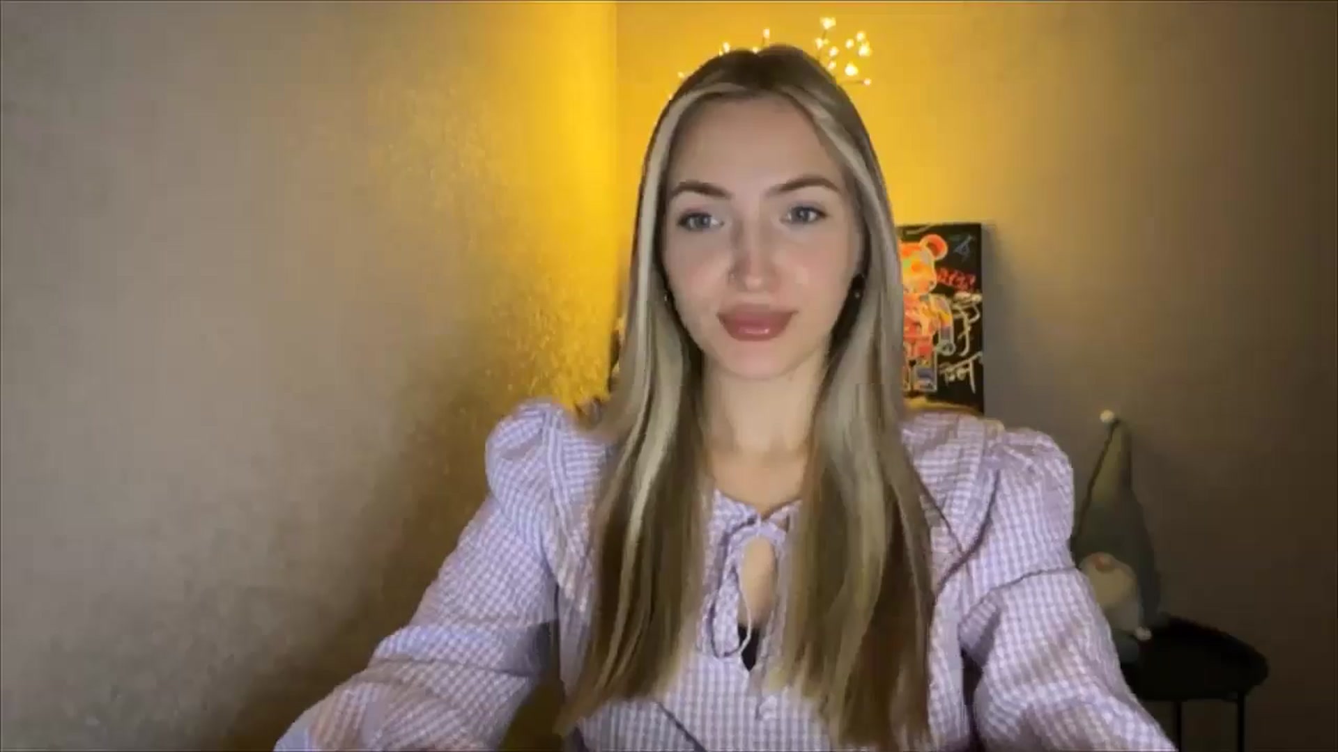 Gallery image thumbnail from My_Diana's myfreecams stream on, 10/04/2024, 19:36 image 12 of 20