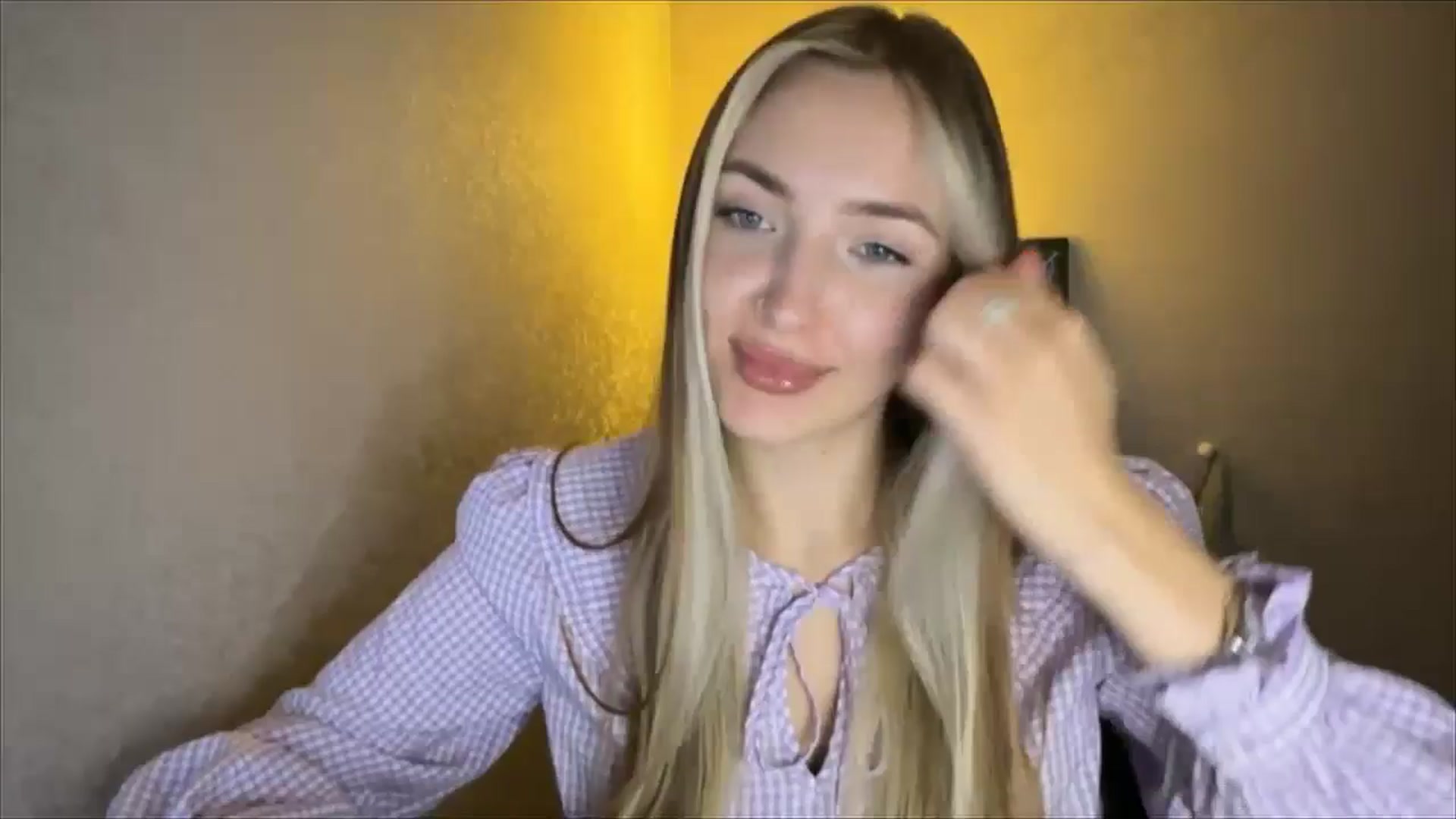 Gallery image thumbnail from My_Diana's myfreecams stream on, 10/04/2024, 19:36 image 20 of 20