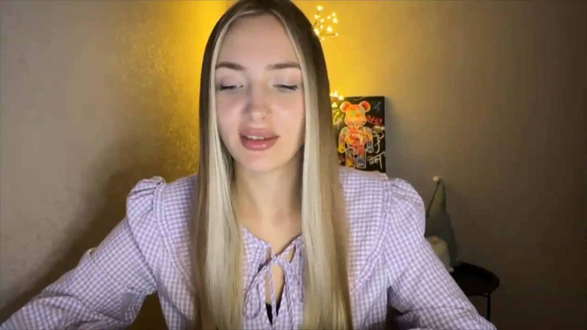 Gallery image thumbnail from My_Diana's myfreecams stream on, 10/04/2024, 21:19 image 4 of 20