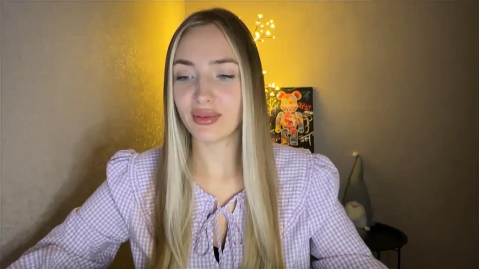 Gallery image thumbnail from My_Diana's myfreecams stream on, 10/04/2024, 21:19 image 3 of 20