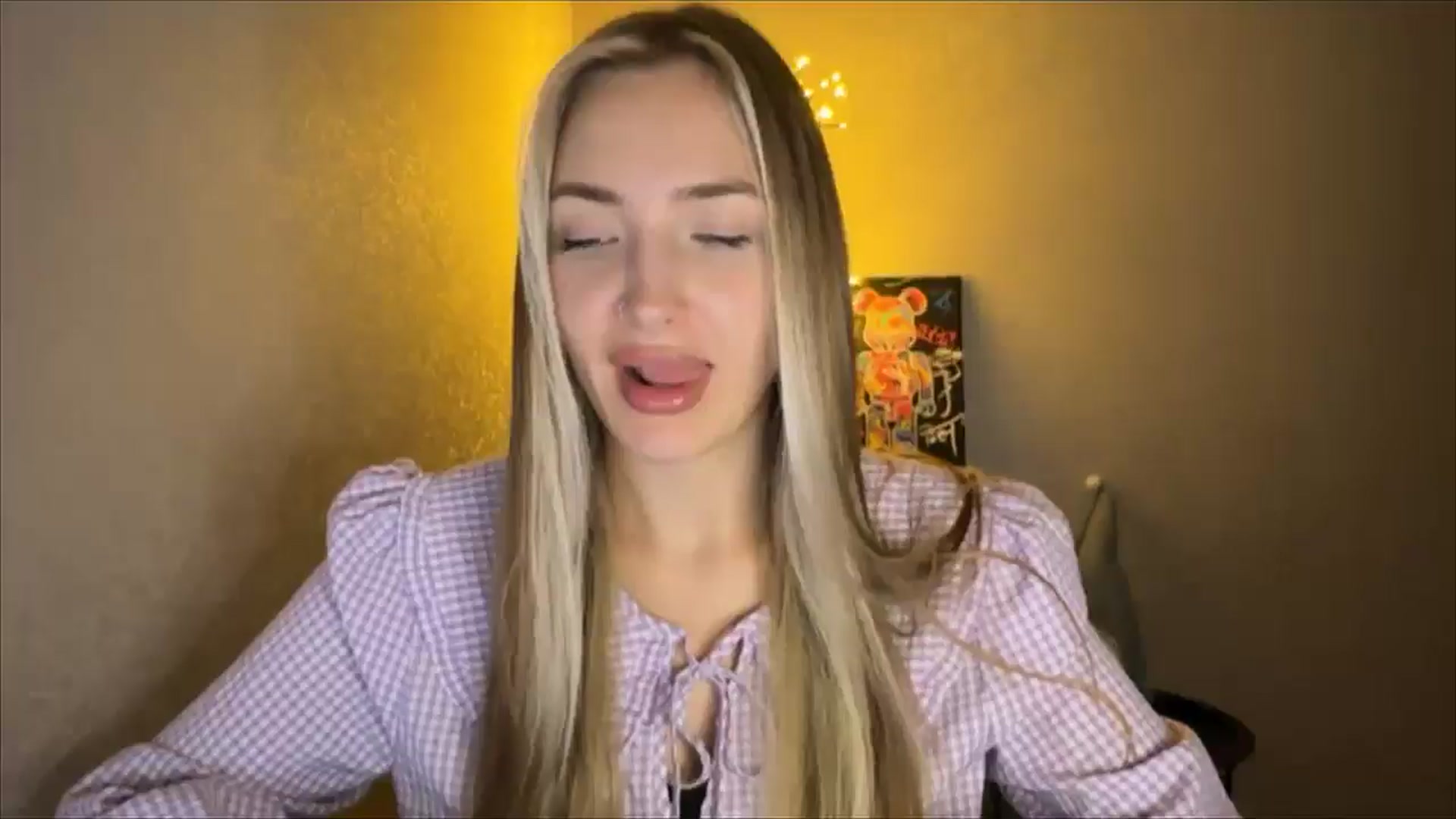 Gallery image thumbnail from My_Diana's myfreecams stream on, 10/04/2024, 22:48 image 5 of 20