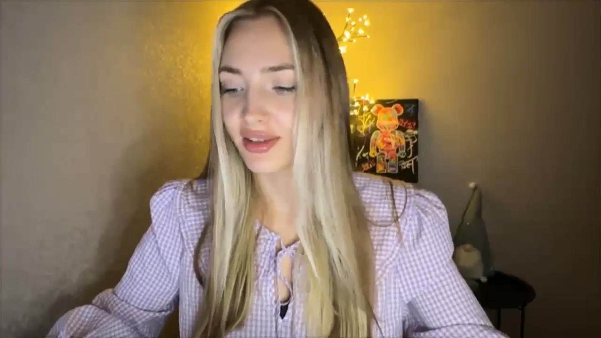 Gallery image thumbnail from My_Diana's myfreecams stream on, 10/04/2024, 22:48 image 20 of 20