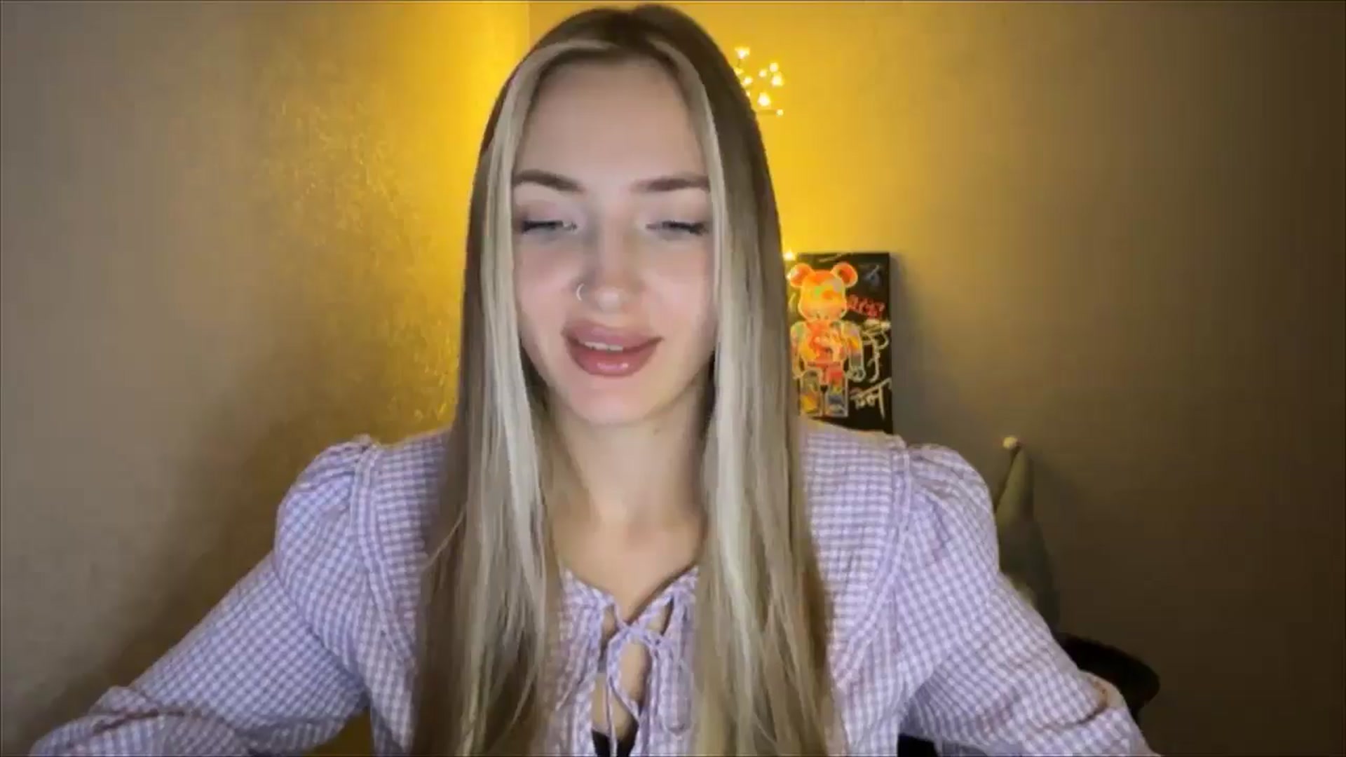 Gallery image thumbnail from My_Diana's myfreecams stream on, 10/04/2024, 22:48 image 11 of 20