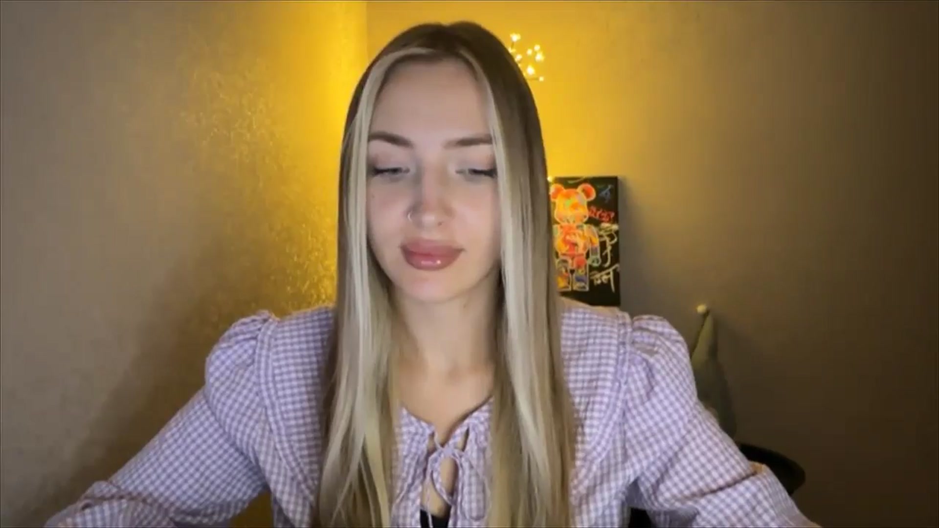 Gallery image thumbnail from My_Diana's myfreecams stream on, 10/04/2024, 22:48 image 12 of 20