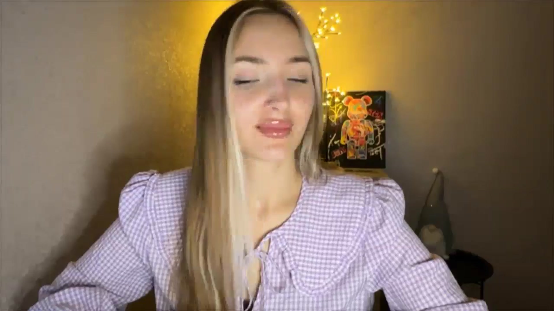 Gallery image thumbnail from My_Diana's myfreecams stream on, 10/04/2024, 22:48 image 18 of 20