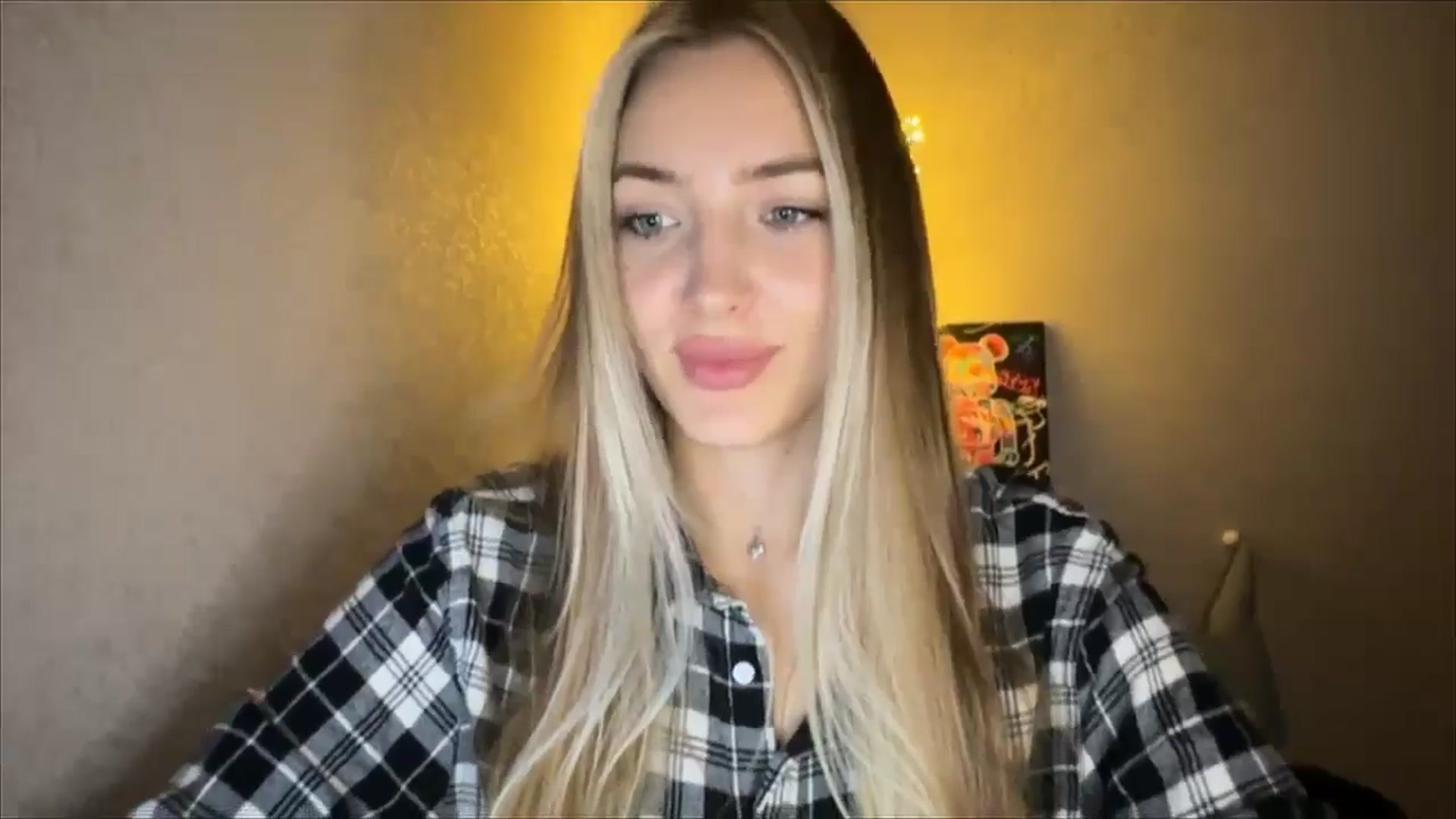 Gallery image thumbnail from My_Diana's myfreecams stream on, 10/05/2024, 20:04 image 4 of 20