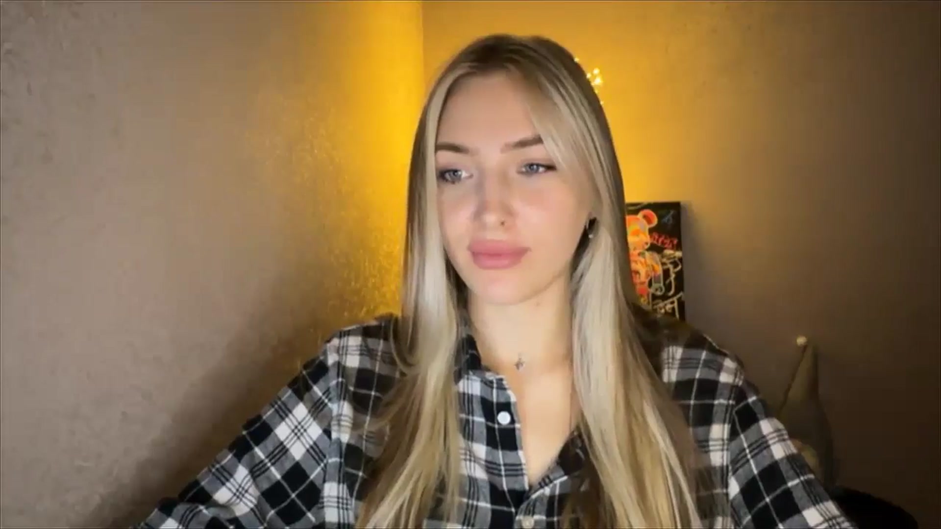 Gallery image thumbnail from My_Diana's myfreecams stream on, 10/05/2024, 20:04 image 17 of 20
