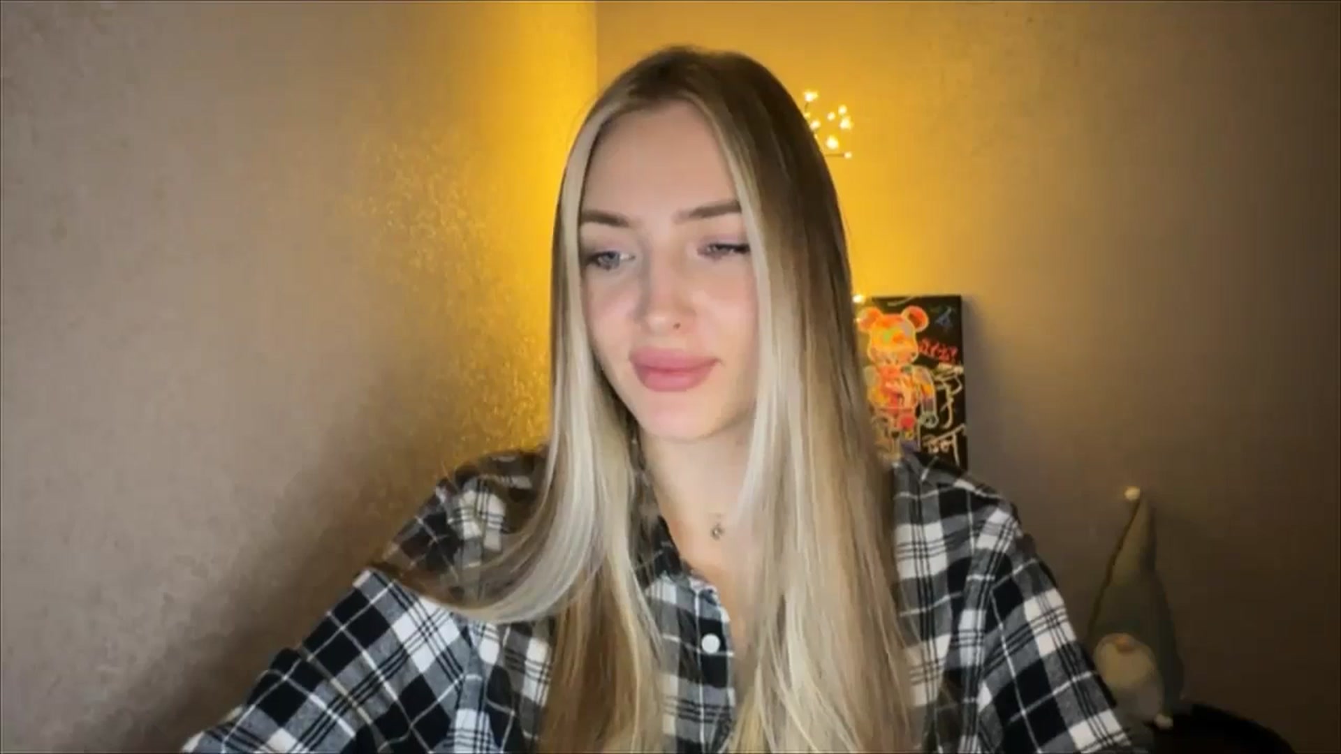 Gallery image thumbnail from My_Diana's myfreecams stream on, 10/05/2024, 20:04 image 6 of 20