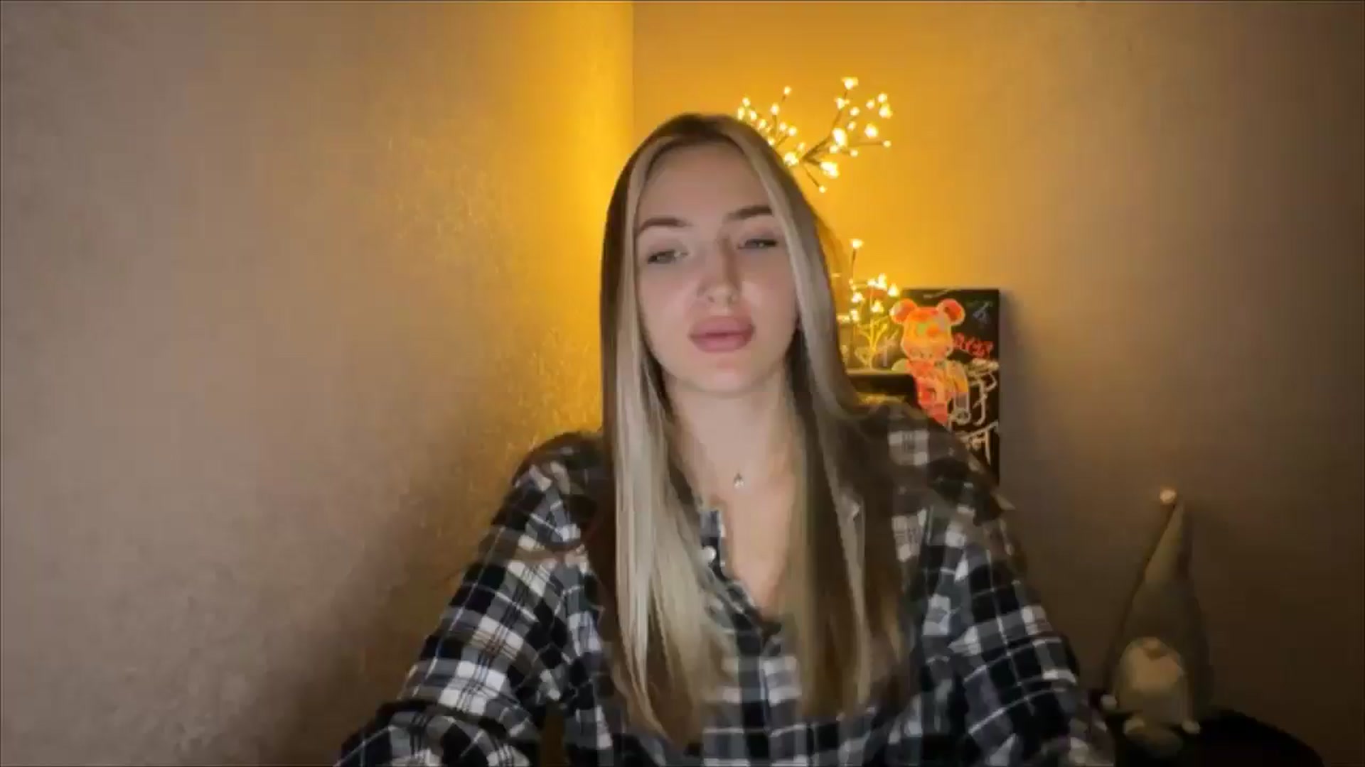 Gallery image thumbnail from My_Diana's myfreecams stream on, 10/05/2024, 20:52 image 8 of 20