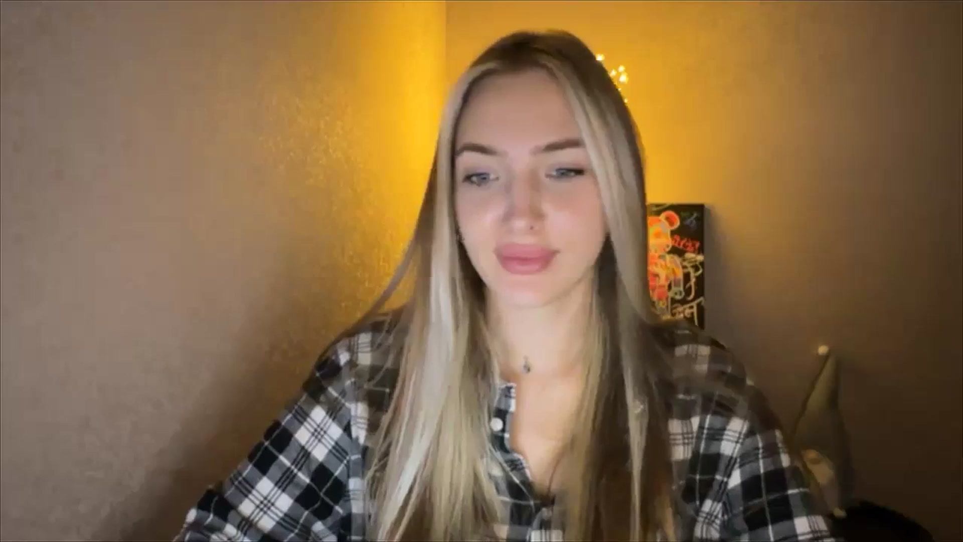 Gallery image thumbnail from My_Diana's myfreecams stream on, 10/05/2024, 20:52 image 7 of 20
