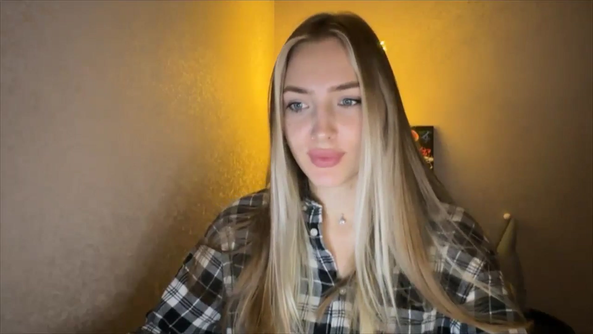 Gallery image thumbnail from My_Diana's myfreecams stream on, 10/05/2024, 20:52 image 14 of 20