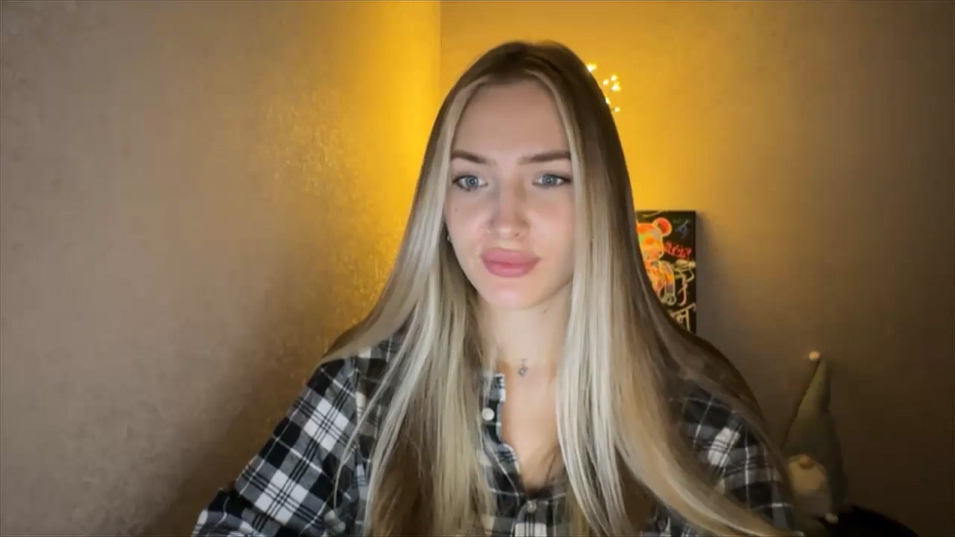 Gallery image thumbnail from My_Diana's myfreecams stream on, 10/05/2024, 20:52 image 1 of 20
