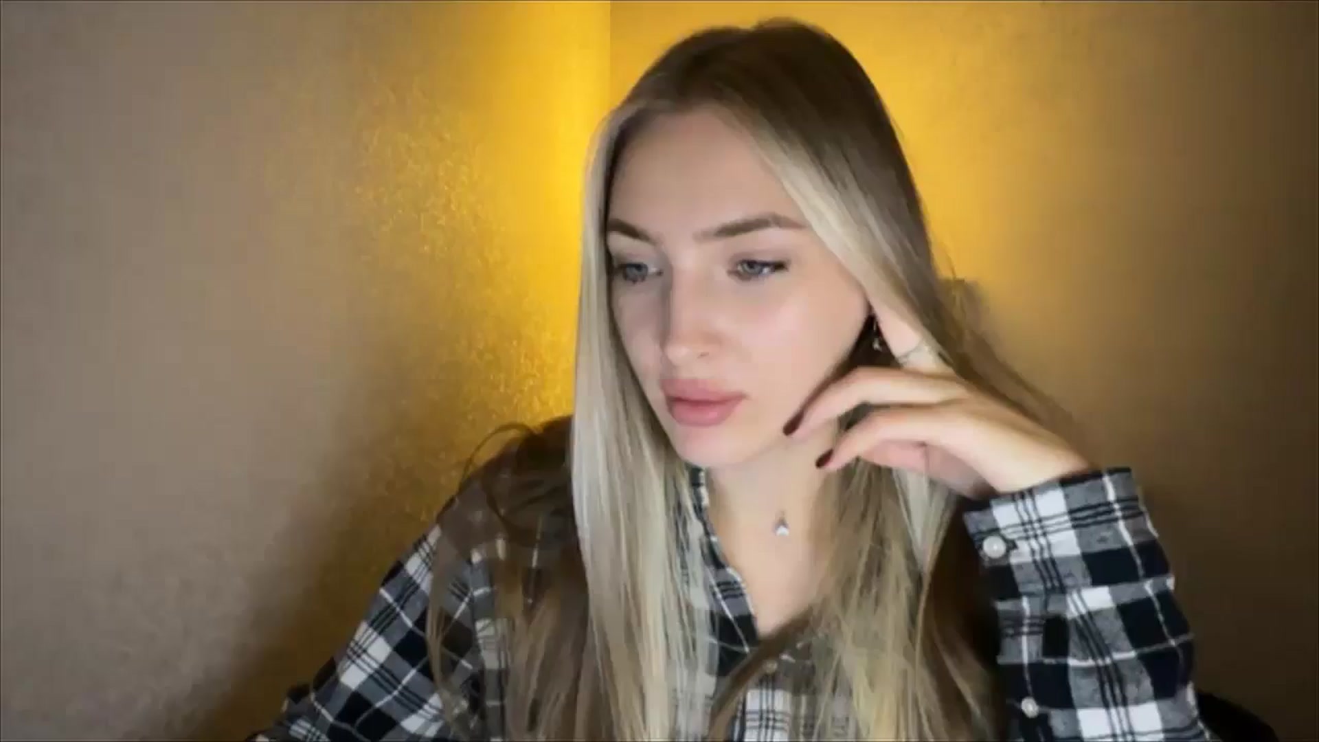 Gallery image thumbnail from My_Diana's myfreecams stream on, 10/05/2024, 20:52 image 10 of 20