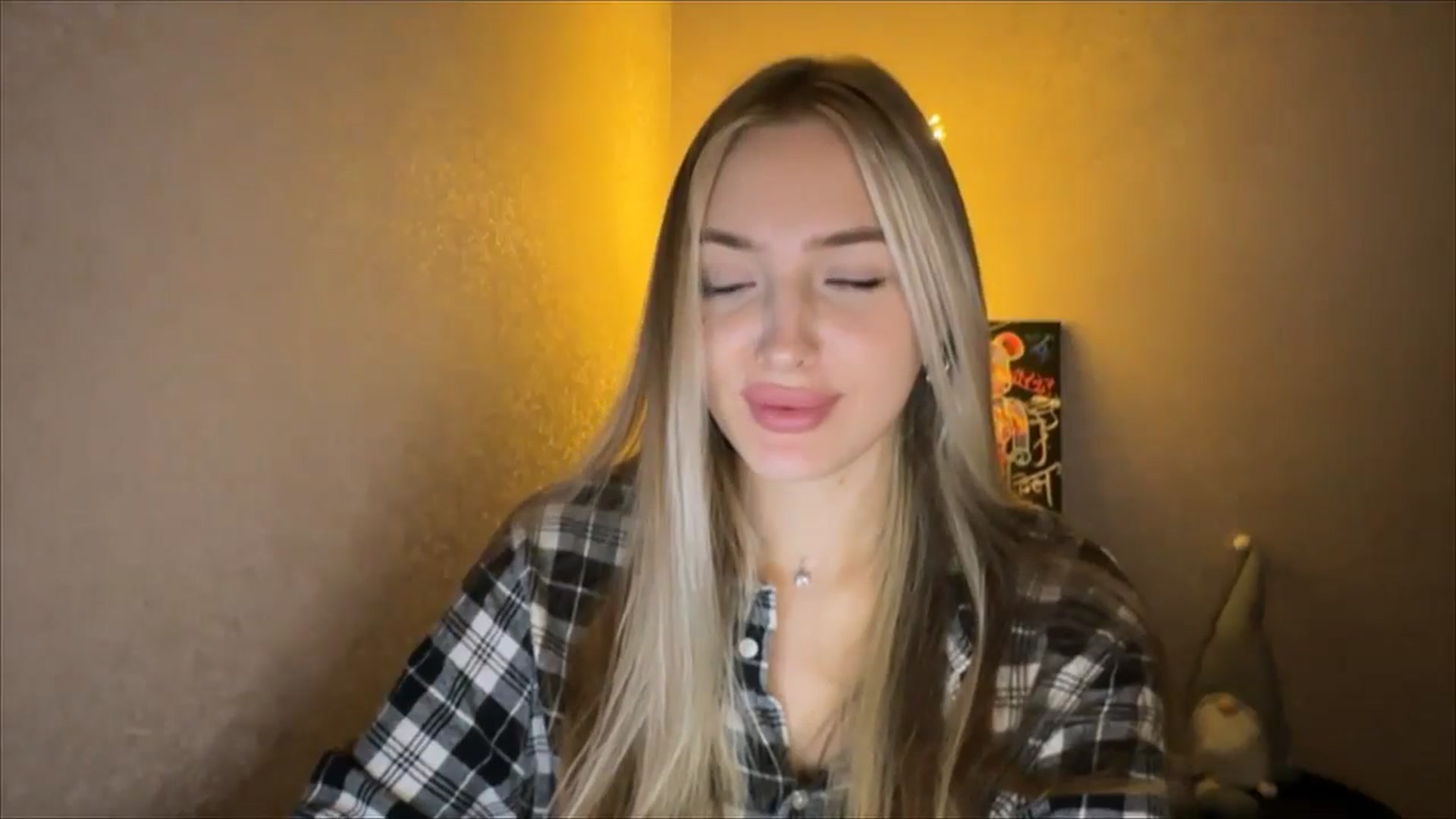 Gallery image thumbnail from My_Diana's myfreecams stream on, 10/05/2024, 20:52 image 6 of 20