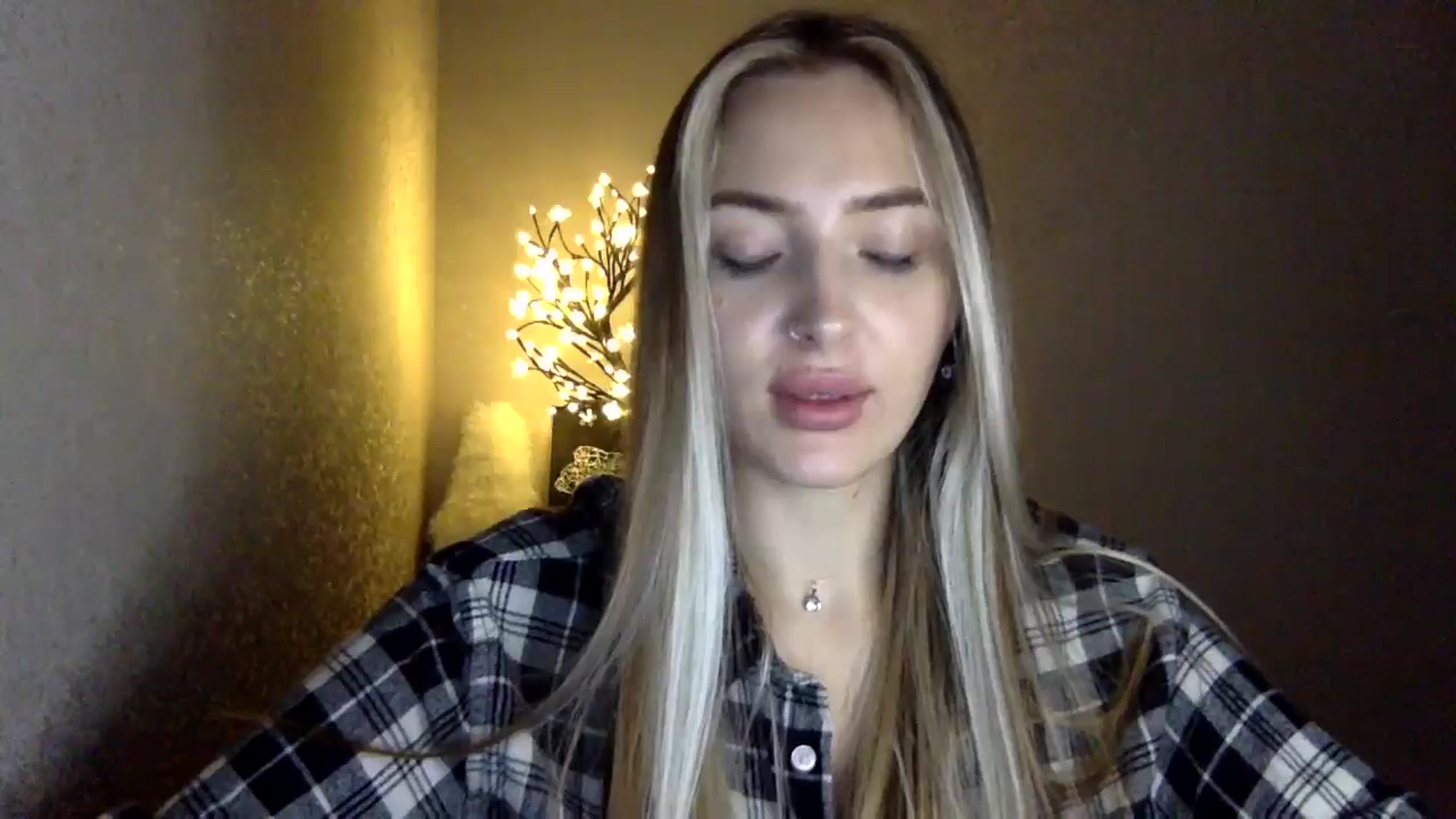 Gallery image thumbnail from My_Diana's myfreecams stream on, 10/05/2024, 22:30 image 17 of 20