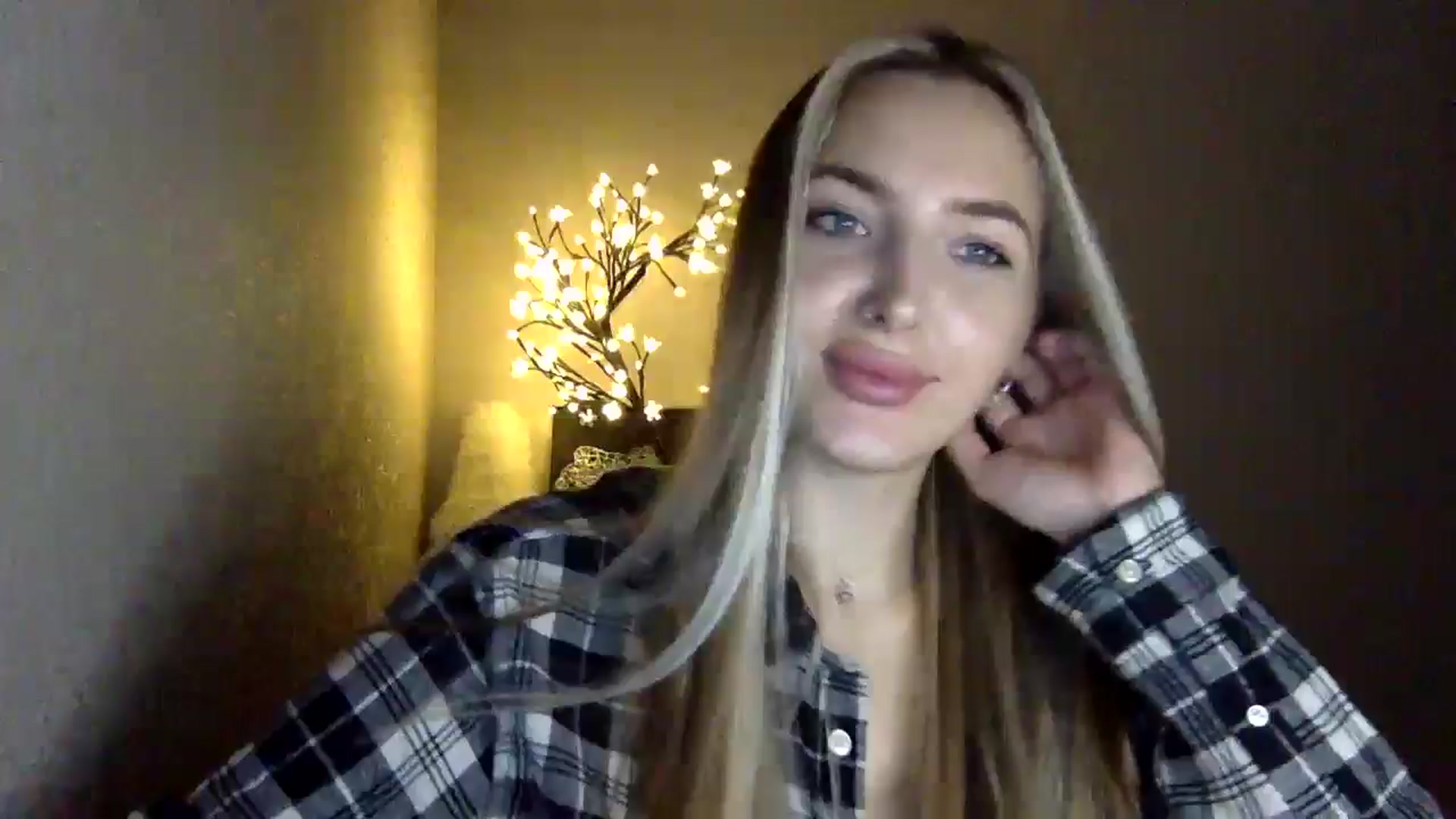 Gallery image thumbnail from My_Diana's myfreecams stream on, 10/05/2024, 22:30 image 20 of 20