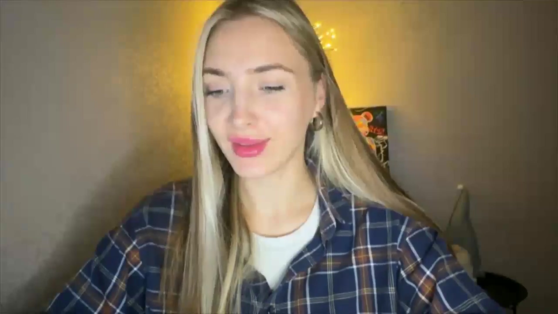 Gallery image thumbnail from My_Diana's myfreecams stream on, 10/06/2024, 19:36 image 5 of 20