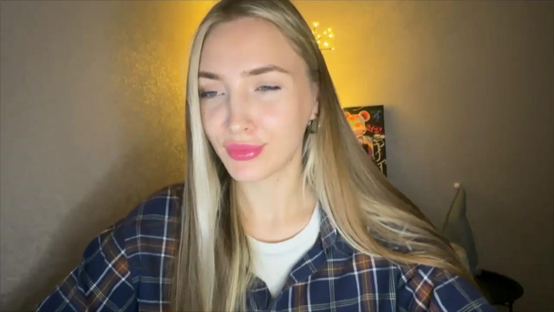 Gallery image thumbnail from My_Diana's myfreecams stream on, 10/06/2024, 19:36 image 13 of 20