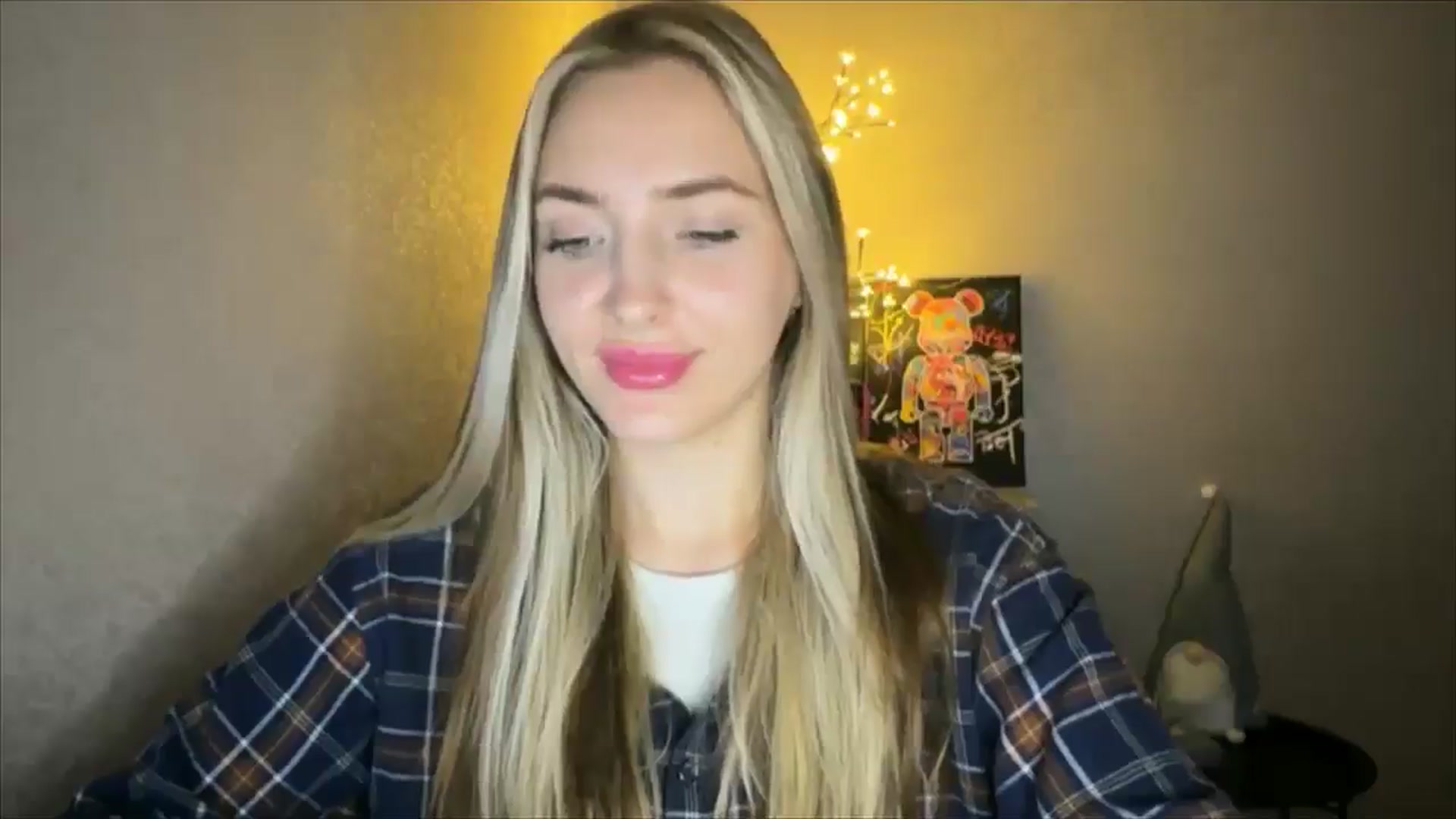 Gallery image thumbnail from My_Diana's myfreecams stream on, 10/06/2024, 20:43 image 9 of 20