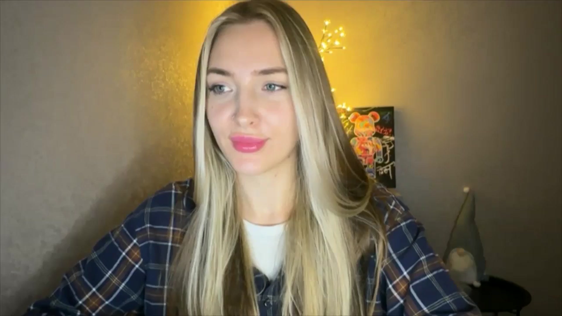 Gallery image thumbnail from My_Diana's myfreecams stream on, 10/06/2024, 20:43 image 1 of 20