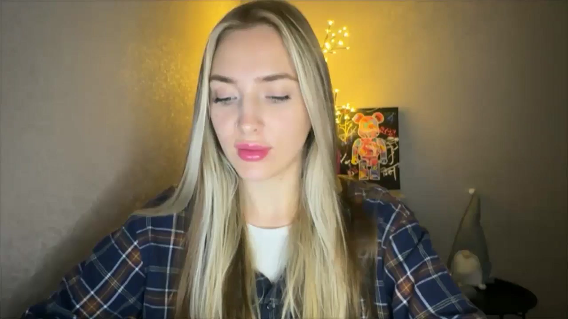 Gallery image thumbnail from My_Diana's myfreecams stream on, 10/06/2024, 20:43 image 11 of 20