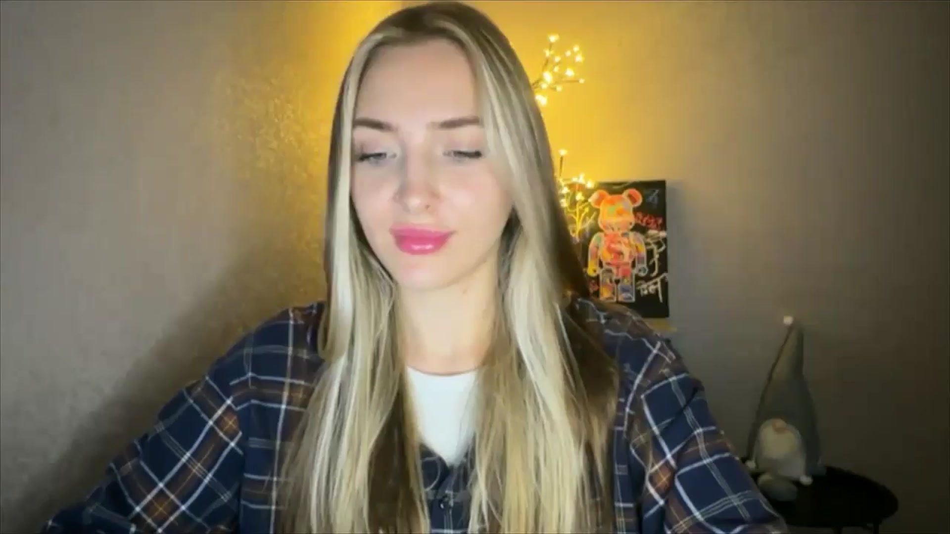 Gallery image thumbnail from My_Diana's myfreecams stream on, 10/06/2024, 20:43 image 4 of 20