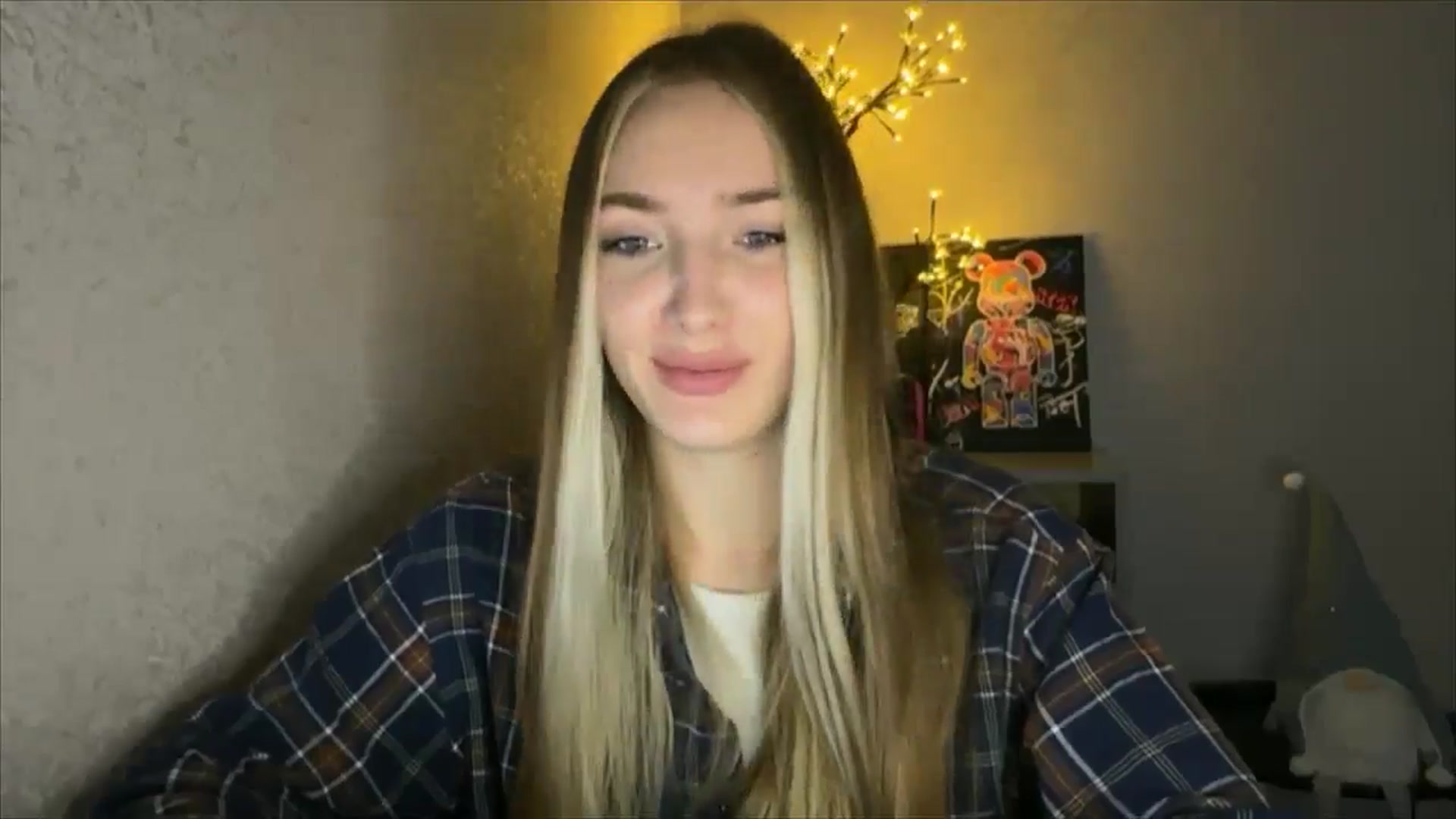 Gallery image thumbnail from My_Diana's myfreecams stream on, 10/08/2024, 14:10 image 13 of 20