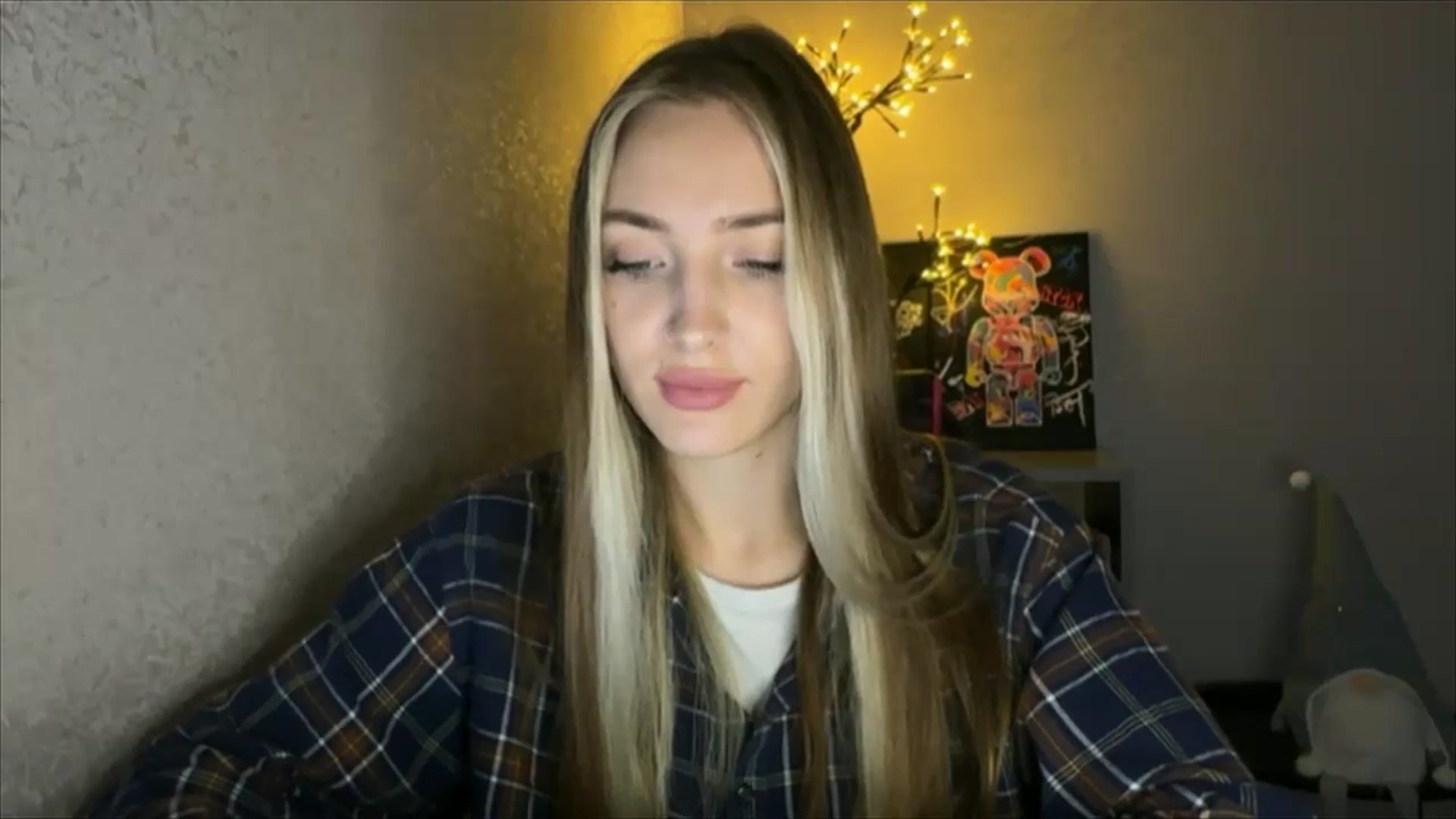 Gallery image thumbnail from My_Diana's myfreecams stream on, 10/08/2024, 14:10 image 17 of 20