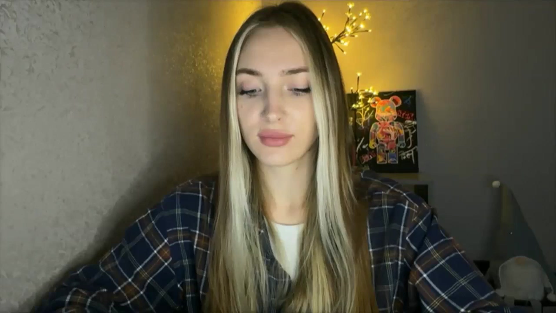 Gallery image thumbnail from My_Diana's myfreecams stream on, 10/08/2024, 14:10 image 12 of 20