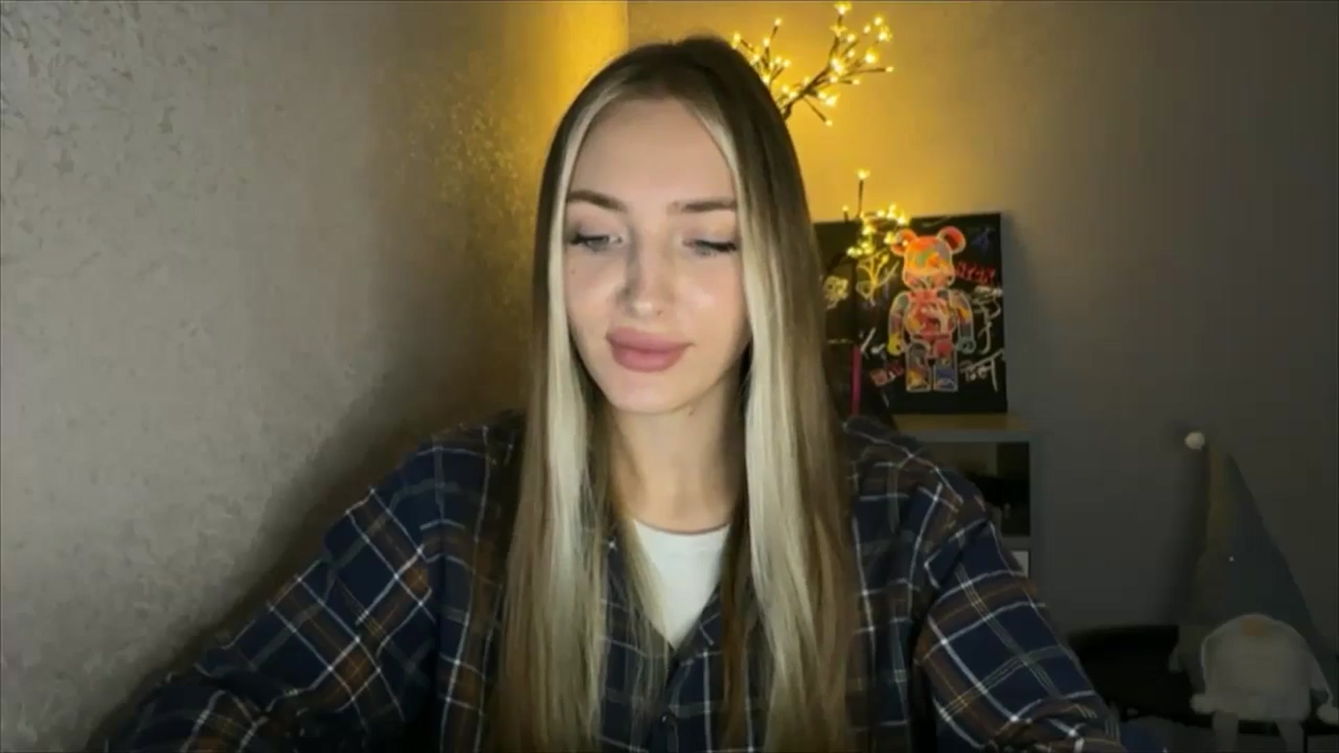 Gallery image thumbnail from My_Diana's myfreecams stream on, 10/08/2024, 14:10 image 19 of 20