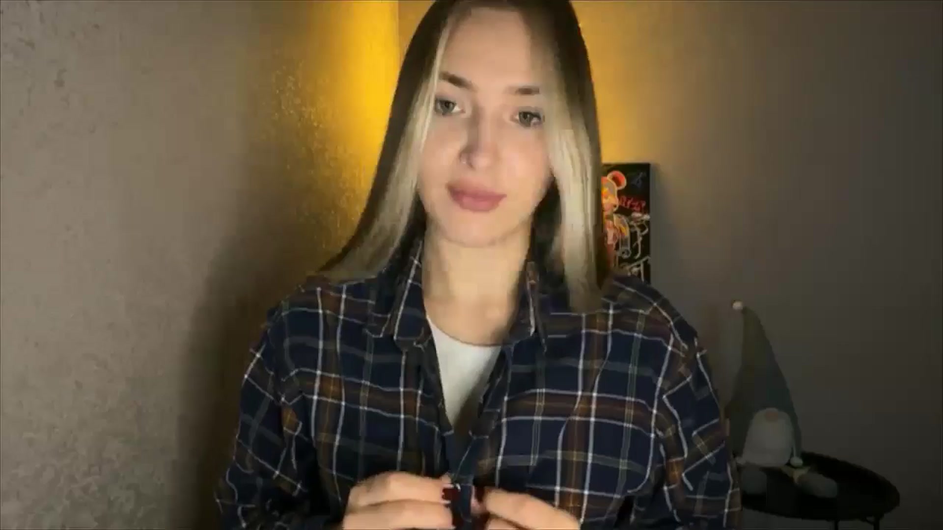 Gallery image thumbnail from My_Diana's myfreecams stream on, 10/08/2024, 14:10 image 9 of 20