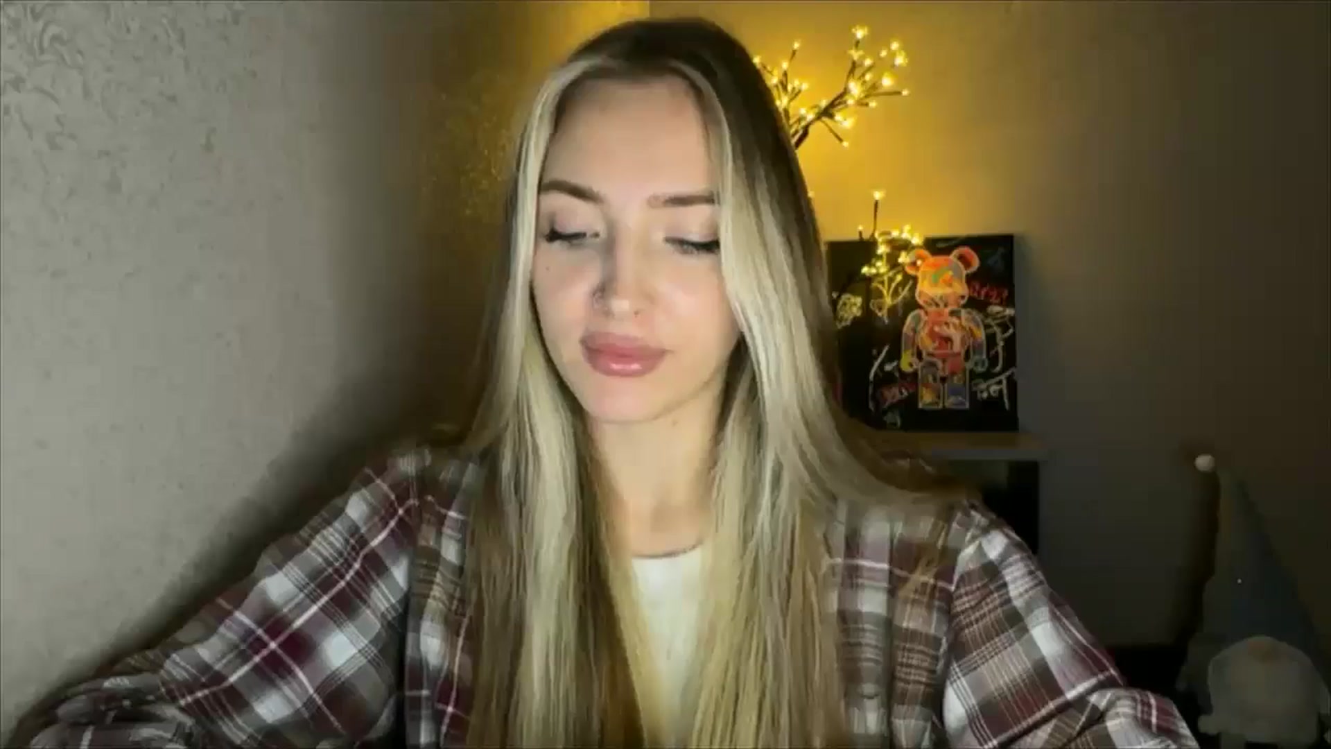 Gallery image thumbnail from My_Diana's myfreecams stream on, 10/08/2024, 20:14 image 19 of 20