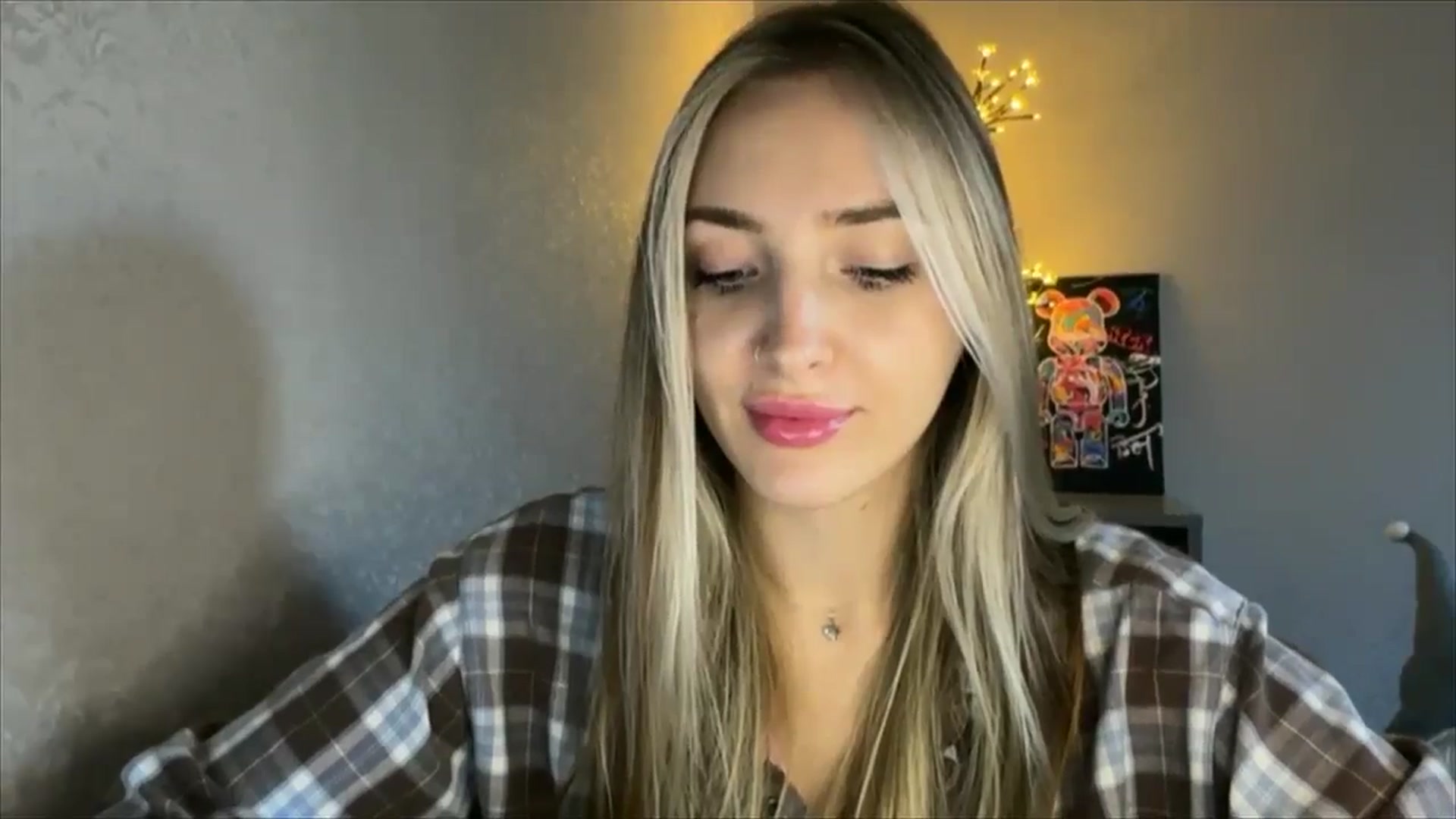 Gallery image thumbnail from My_Diana's myfreecams stream on, 10/09/2024, 13:47 image 14 of 20
