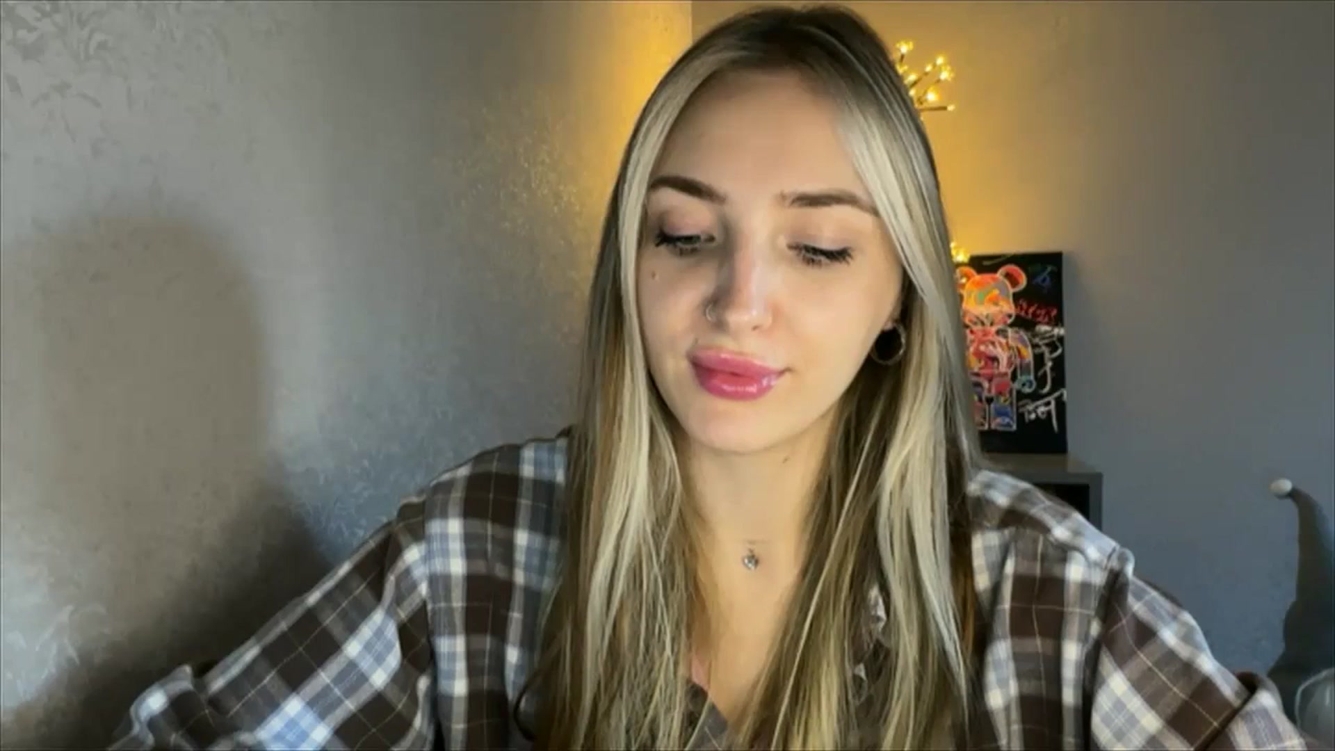 Gallery image thumbnail from My_Diana's myfreecams stream on, 10/09/2024, 13:47 image 12 of 20