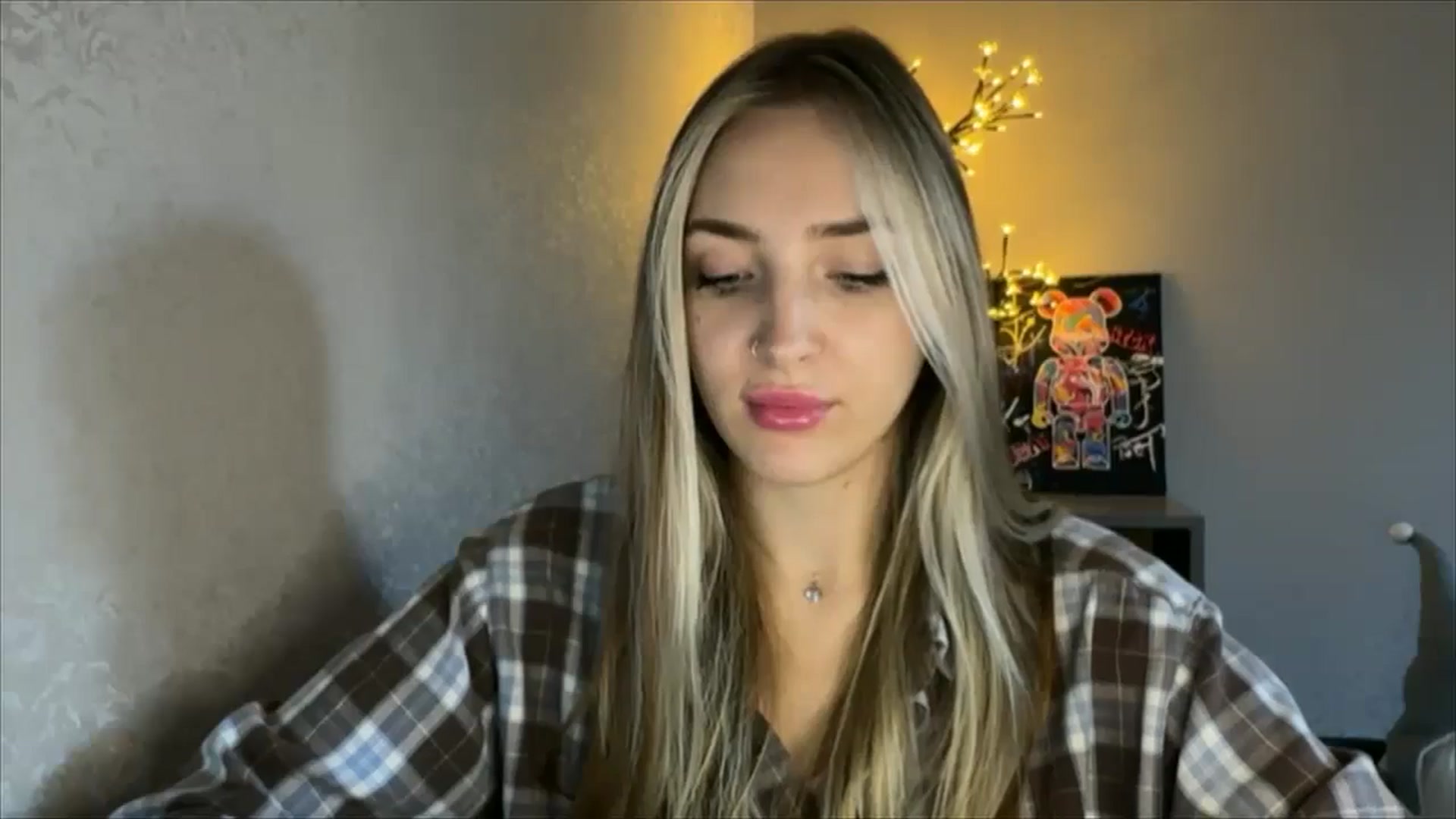 Gallery image thumbnail from My_Diana's myfreecams stream on, 10/09/2024, 13:47 image 15 of 20
